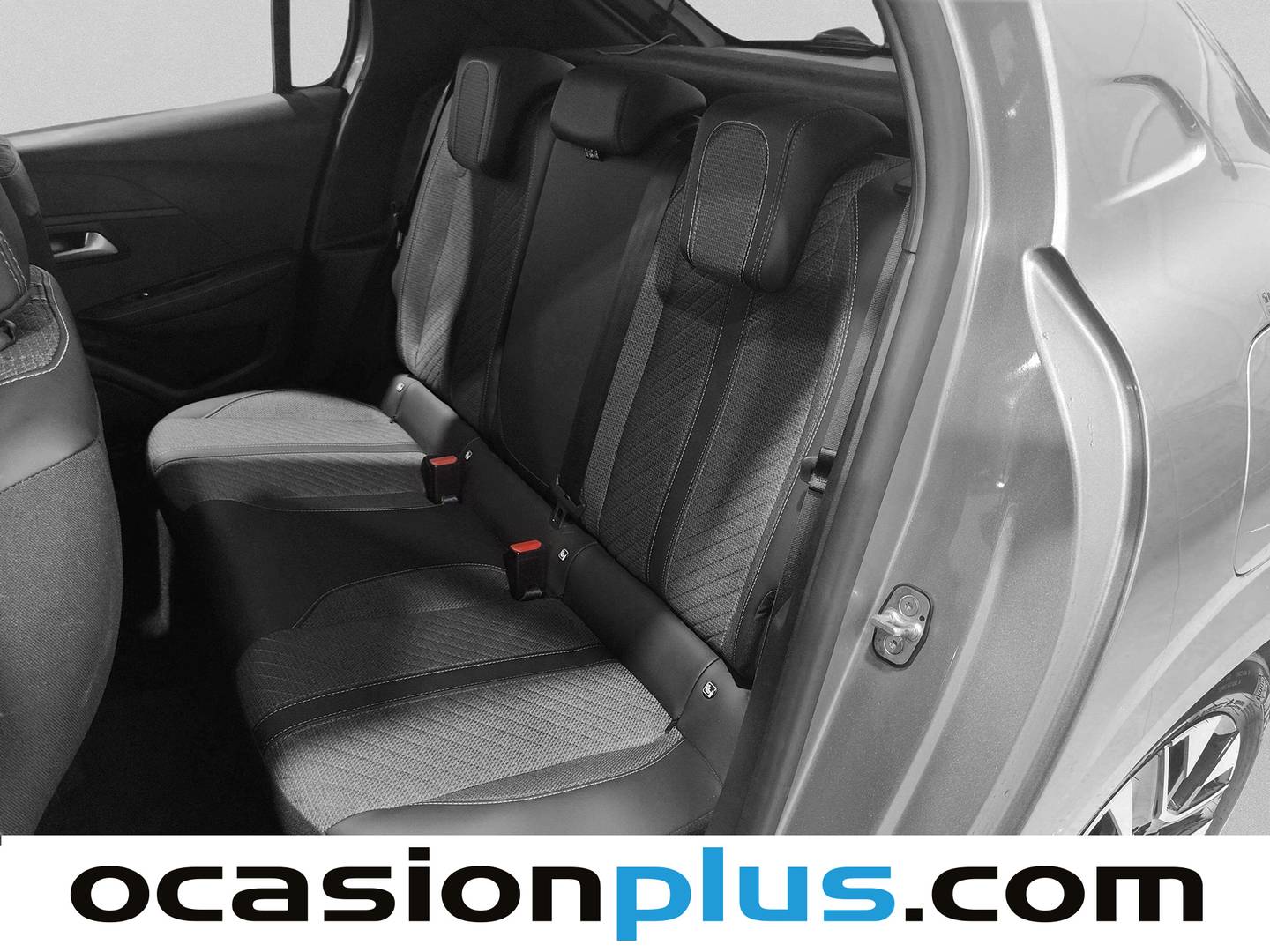 Foto asientos traseros Peugeot 208 Peugeot 208 PureTech 100 Allure (100 CV)