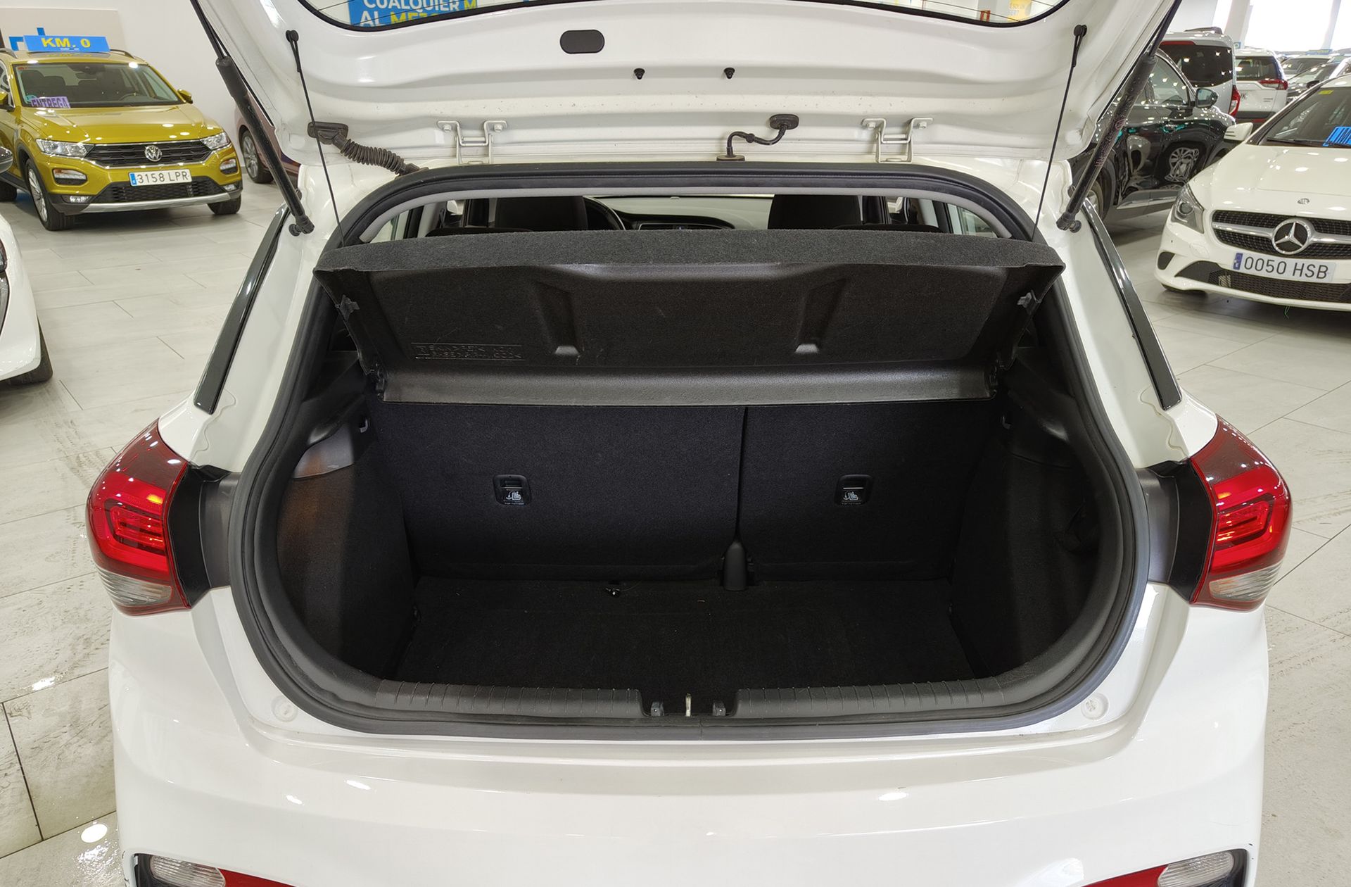 Hyundai i20 1.2 MPI Essence LE - foto 14
