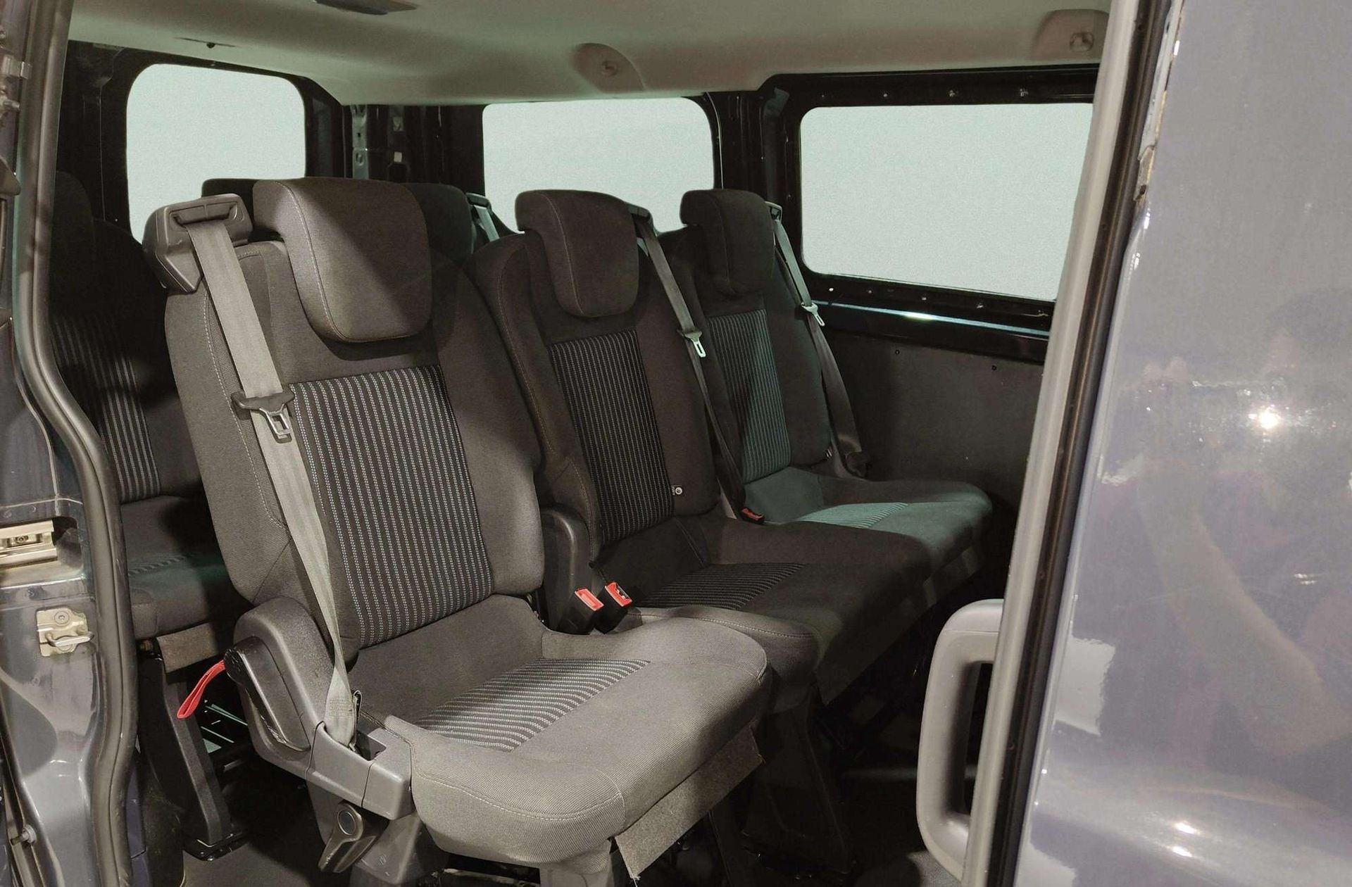 Ford Transit Custom Kombi 2.2 TDCi 300 L1 Trend 9 plazas - foto 15