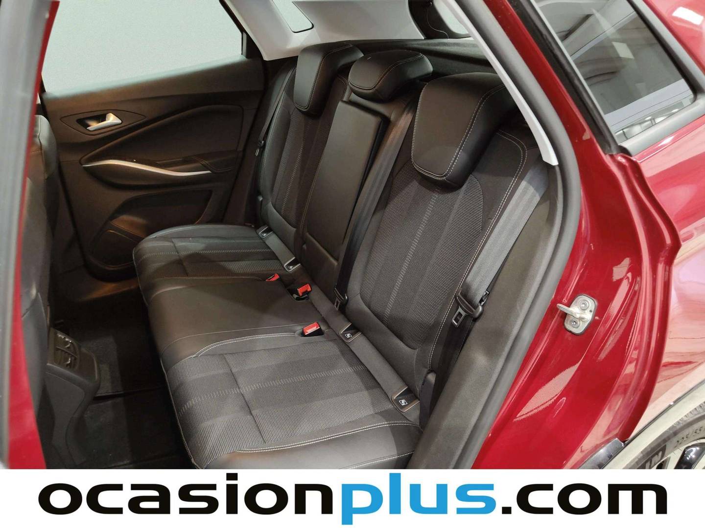 Foto asientos traseros Opel Grandland Opel Grandland 1.2 Turbo XHT S&S GS (130 CV)