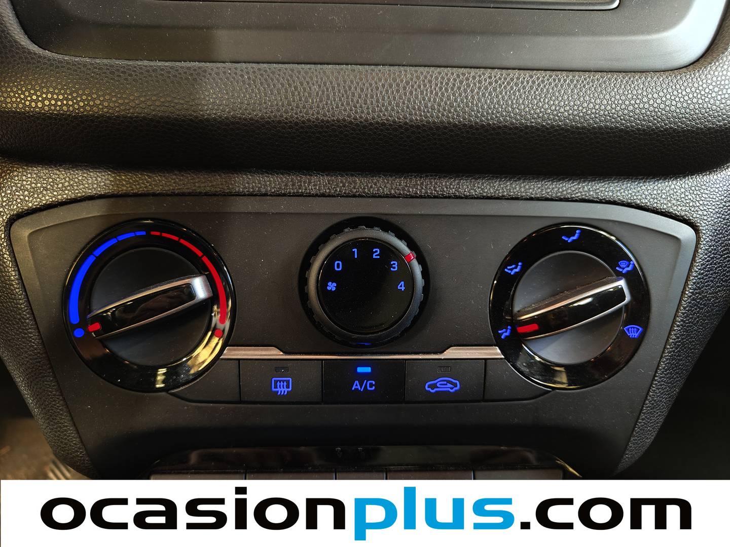 Extras del Hyundai i20 Hyundai i20 1.2 MPI Essence LE (75 CV)