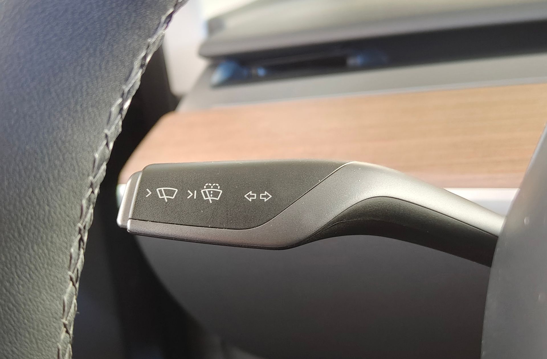 Tesla Model Y Gran Autonomía 4WD - foto 25