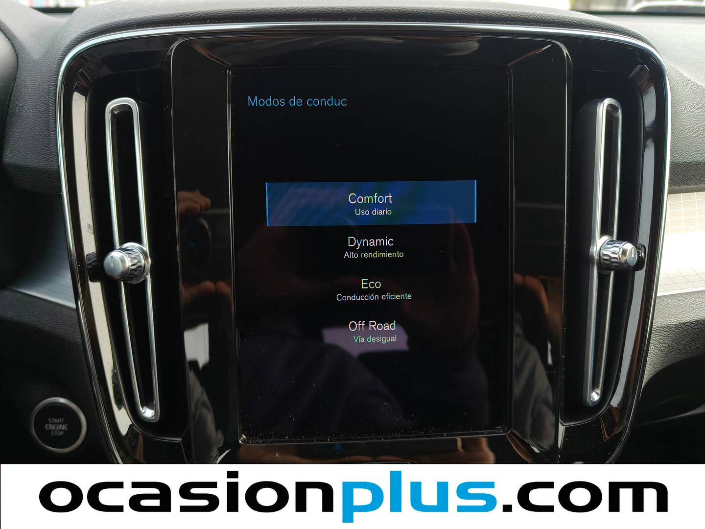 Extras del Volvo XC40 Volvo XC40 T3 Momentum Pro Auto (163 CV)