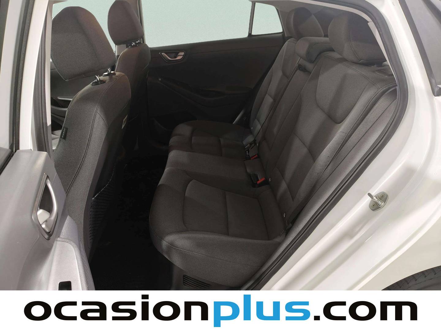 Foto asientos traseros Hyundai IONIQ Hyundai Ioniq 1.6 GDI HEV Klass DCT (141 CV)