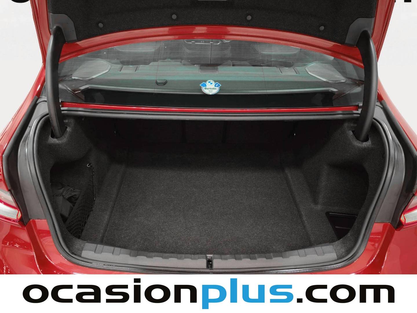 Fotos maletero BMW Serie 3 BMW Serie 3 318d (150 CV) Pack M