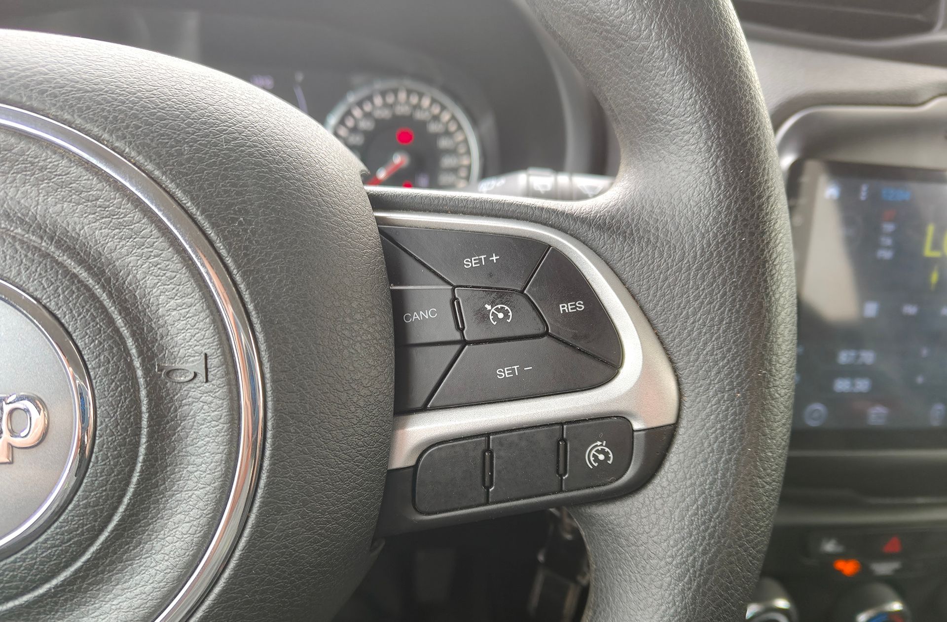Jeep Renegade 1.0G Sport 4x2 - foto 22