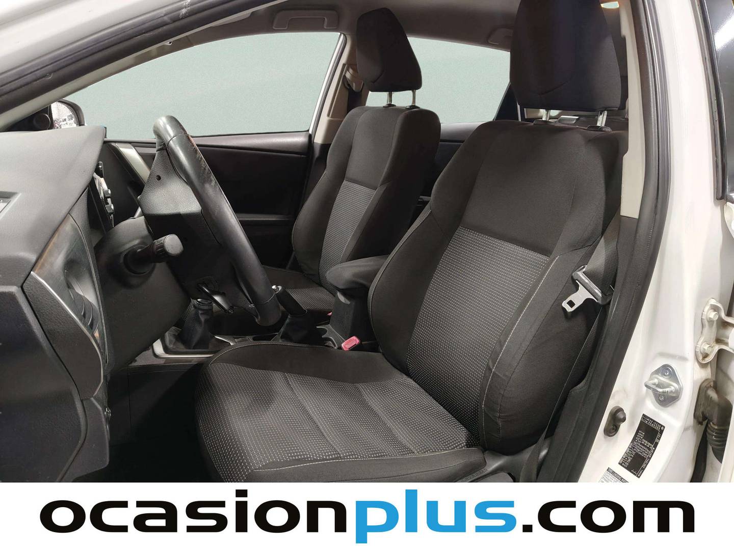 Foto asientos delanteros Toyota Auris Toyota Auris 130 Active (132 CV)