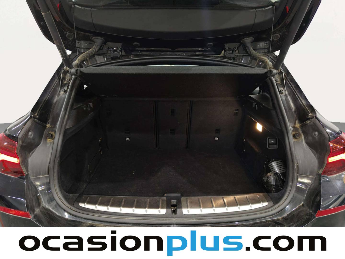 Fotos maletero BMW X2 BMW X2 sDrive18i (140 CV)