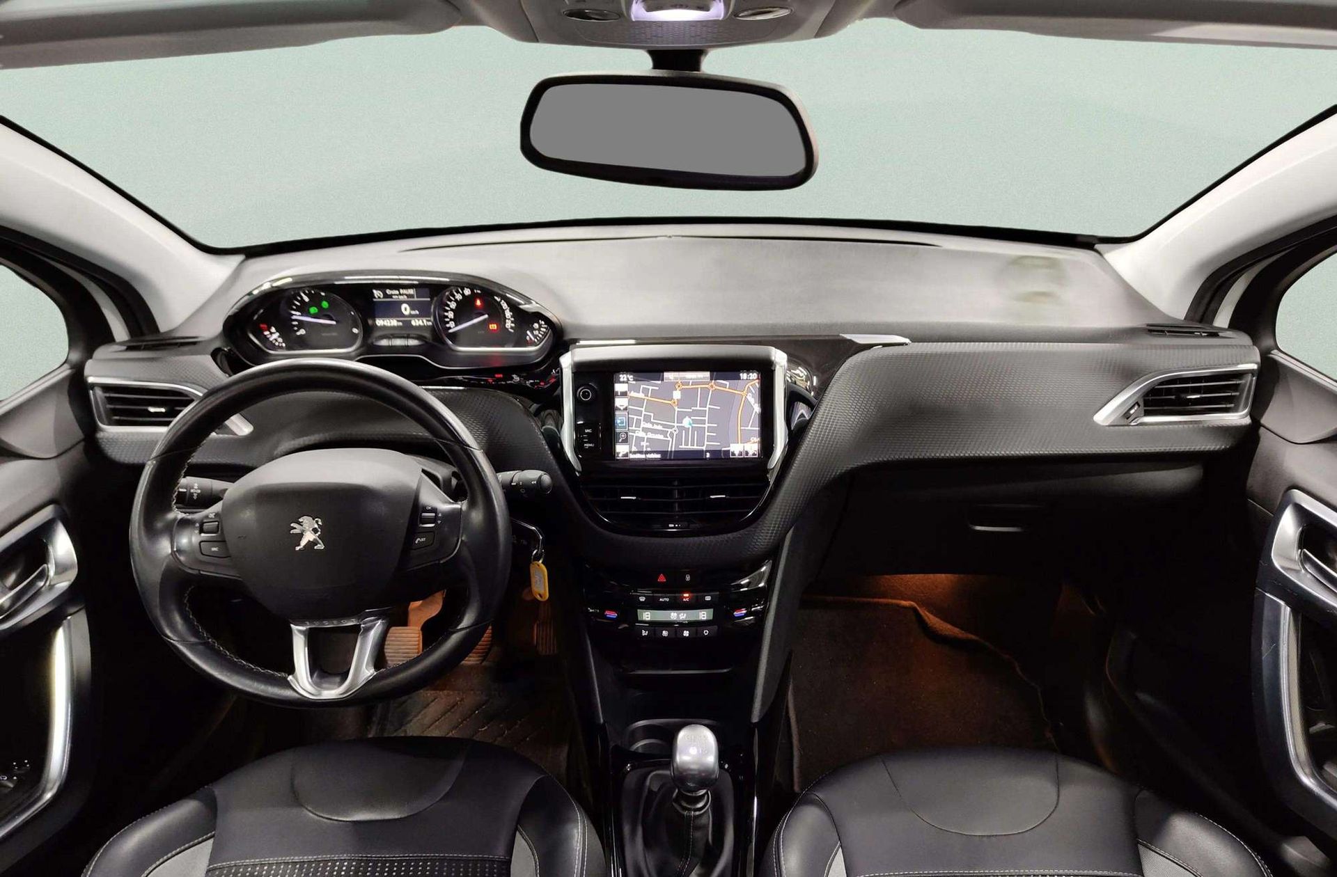 Peugeot 2008 BlueHDi 120 Allure - foto 8