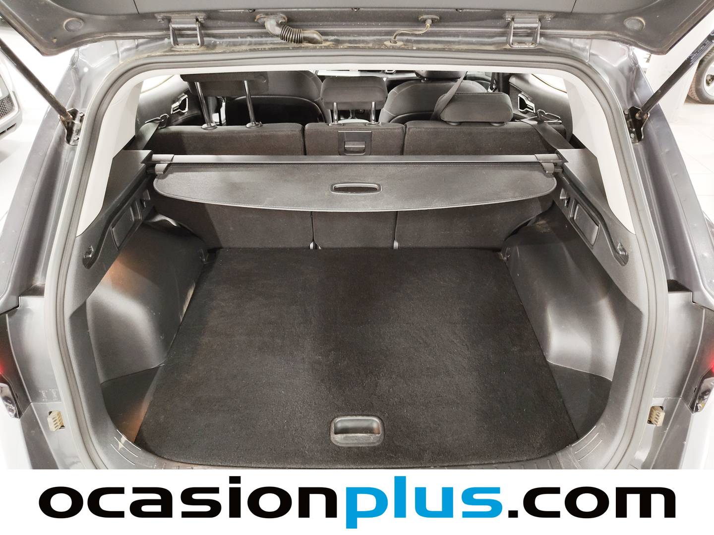 Foto KIA Sportage Kia Sportage 1.6 CRDi MHEV Business 4x2  (136 CV)