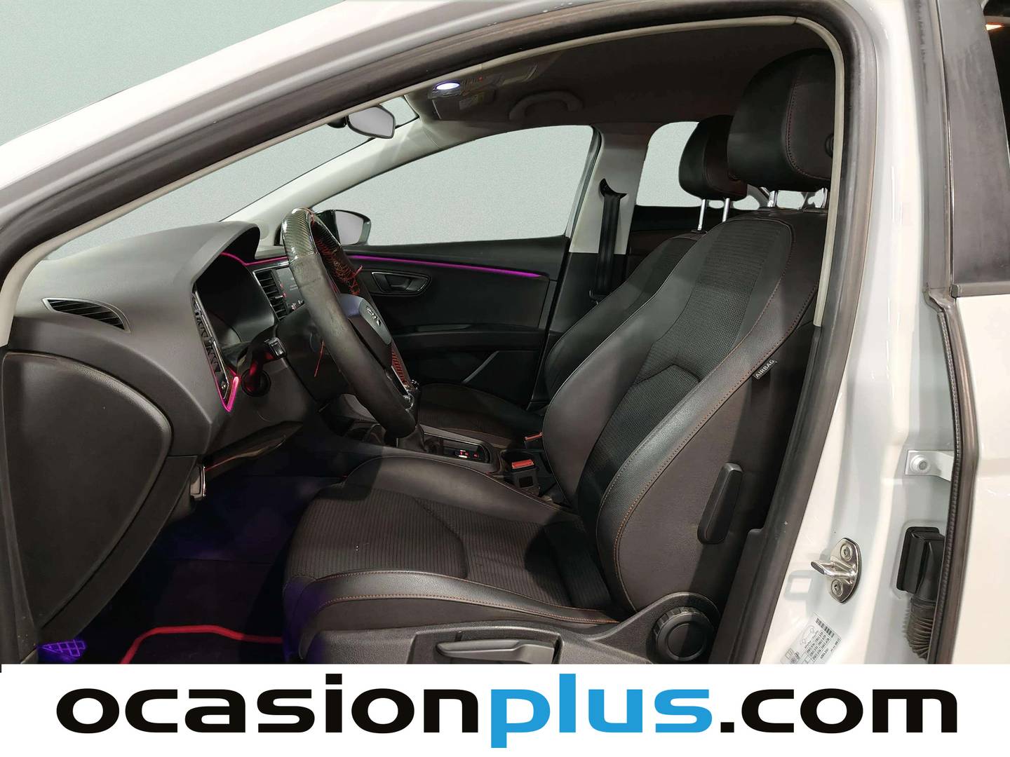 Foto asientos delanteros Seat León Seat León 1.4 TSI S&S FR Plus (125 CV)