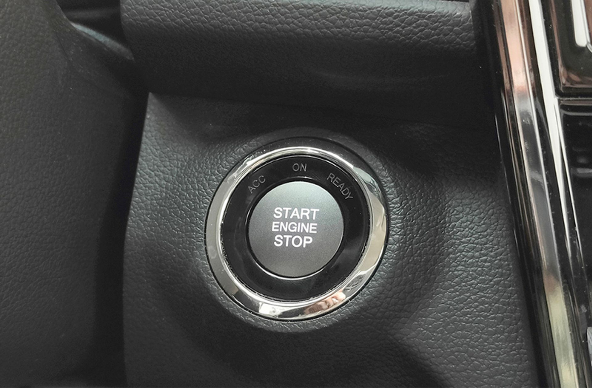 SsangYong Tivoli G15T Limited - foto 31