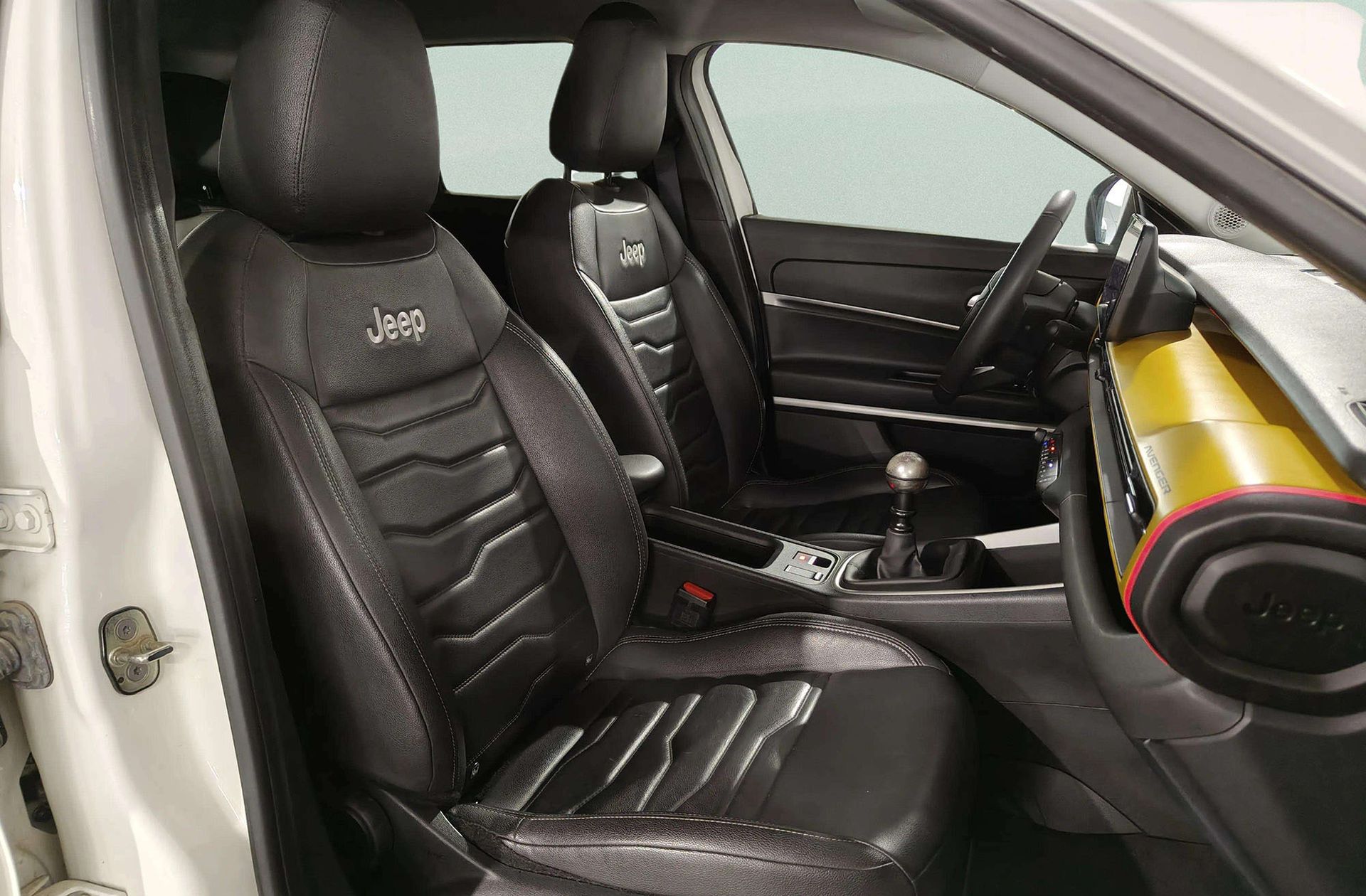 Jeep Avenger 1.2 G Summit - foto 27