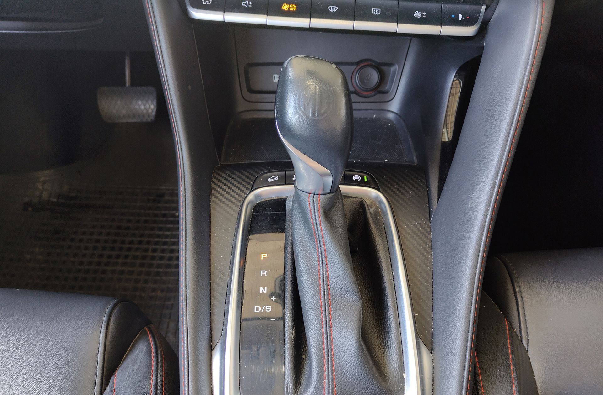 MG ZS 1.0T Luxury - foto 5