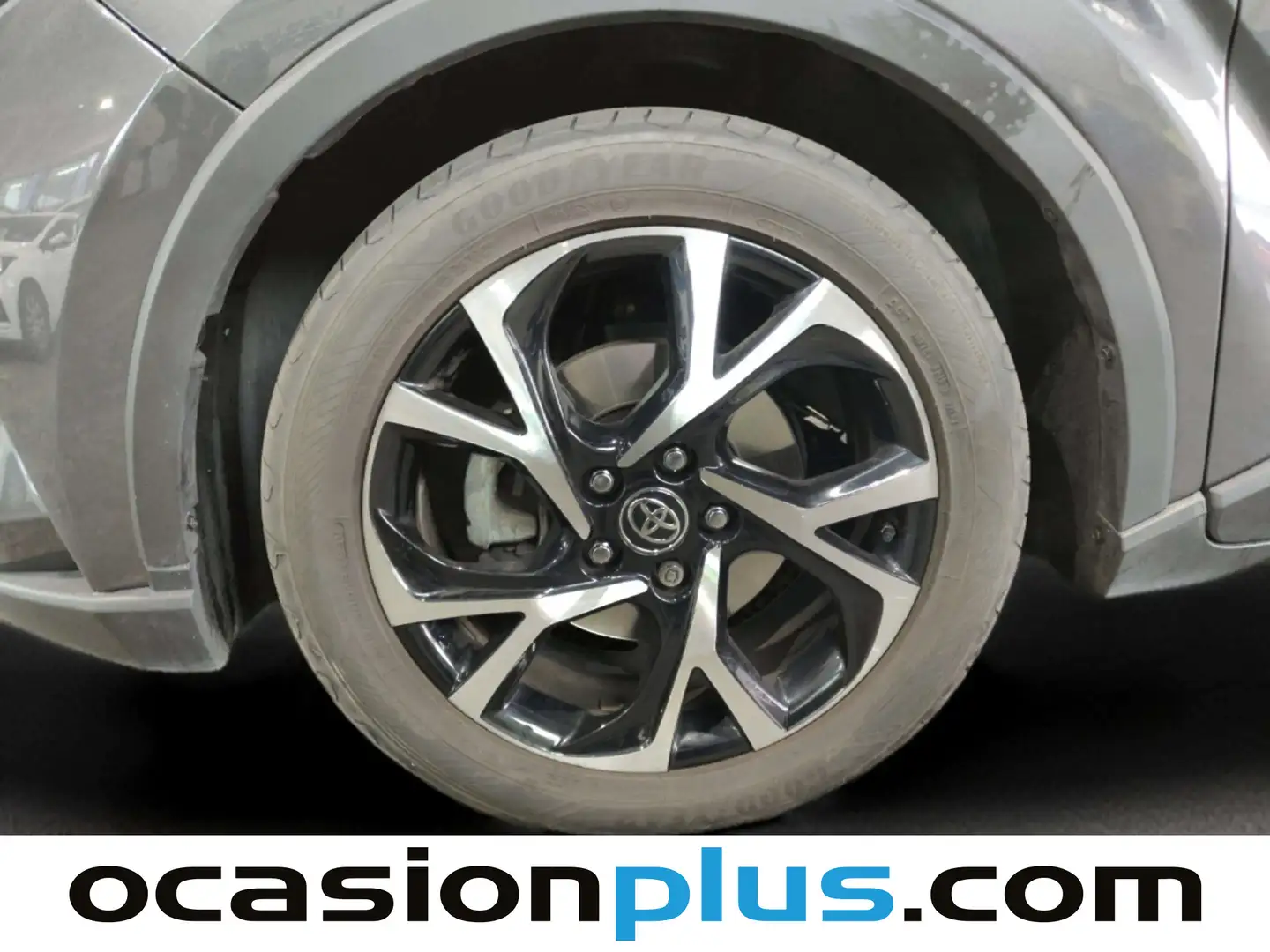 Foto Toyota C-HR Toyota C-HR 1.8 125H Advance (122 CV)