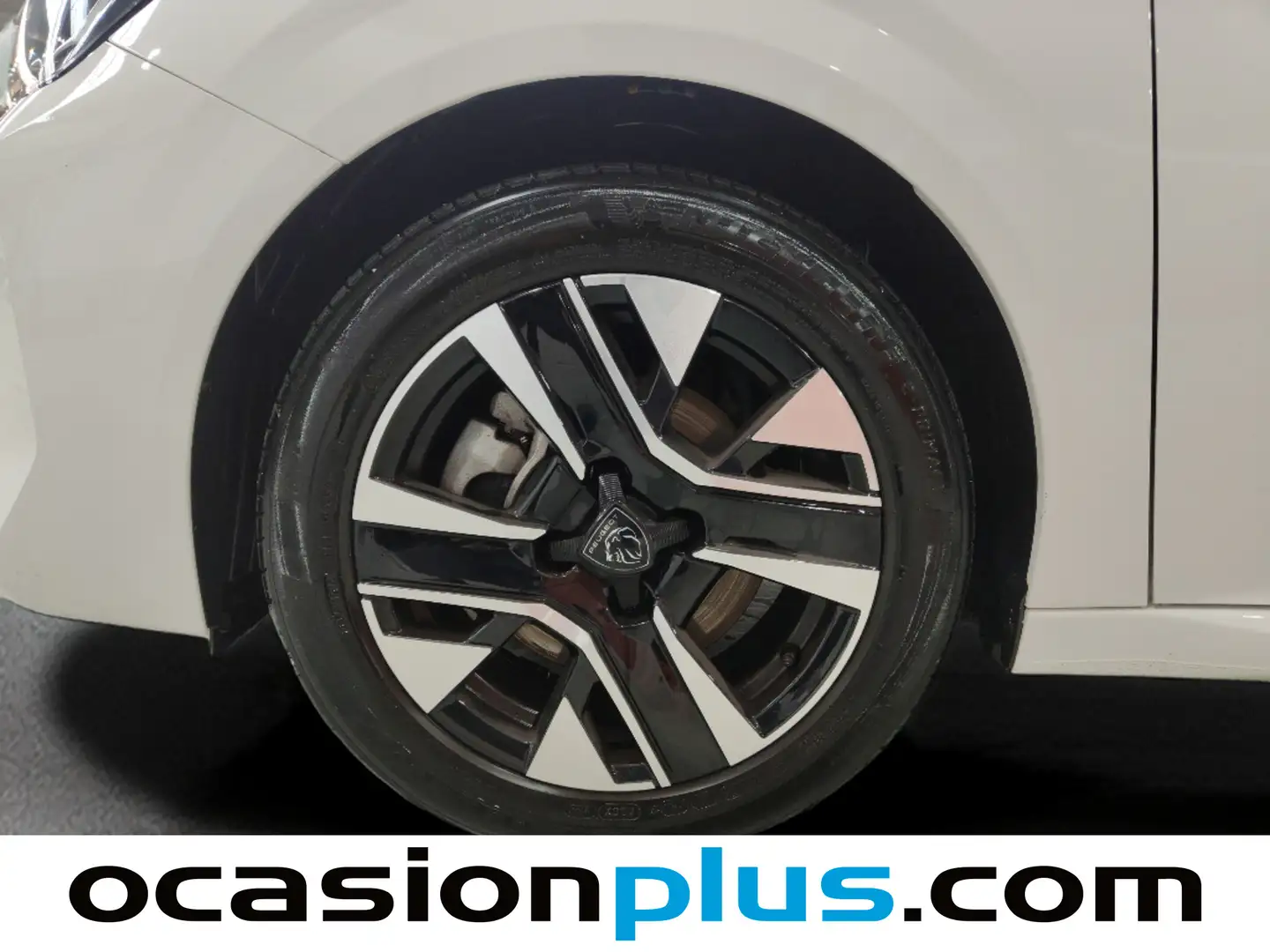 Foto Peugeot 208 Peugeot 208 PureTech 100 Allure (100 CV)