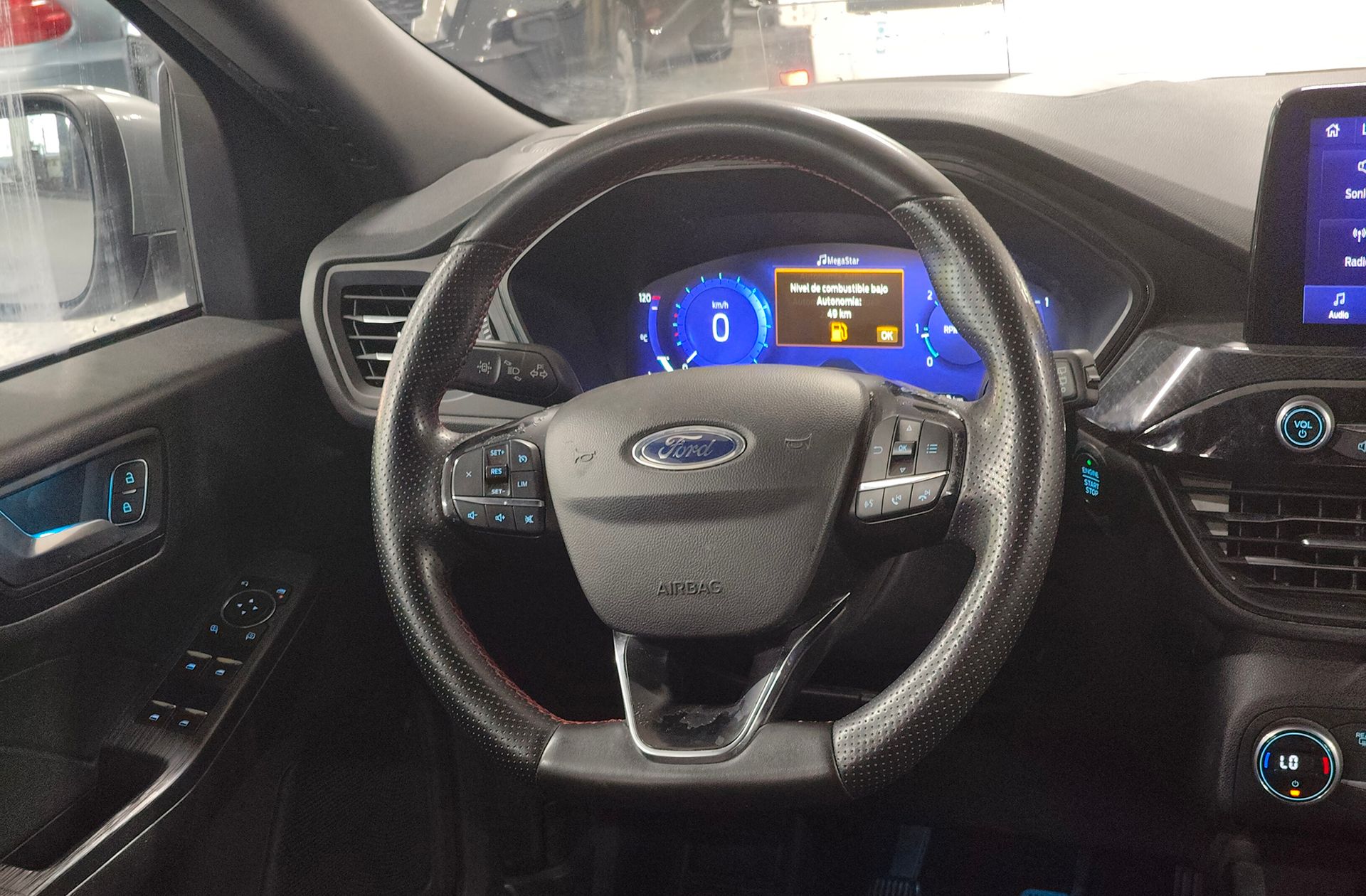 Ford Kuga 1.5 EcoBlue ST-Line - foto 26