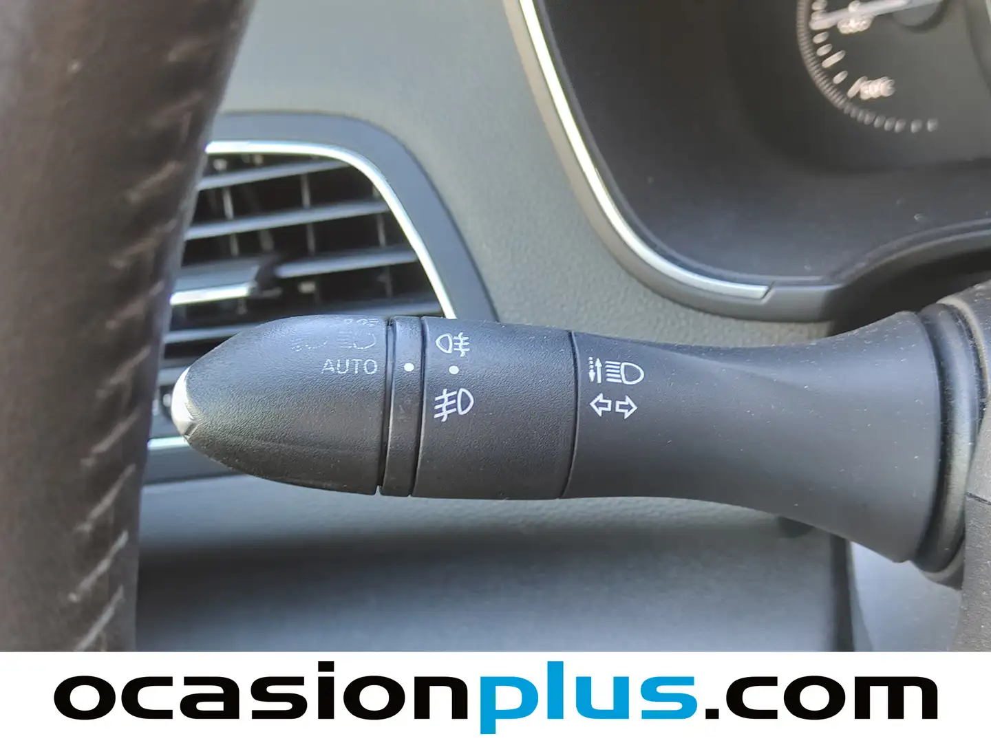 Foto Renault Mégane Renault Megane Zen Energy TCe (130 CV)