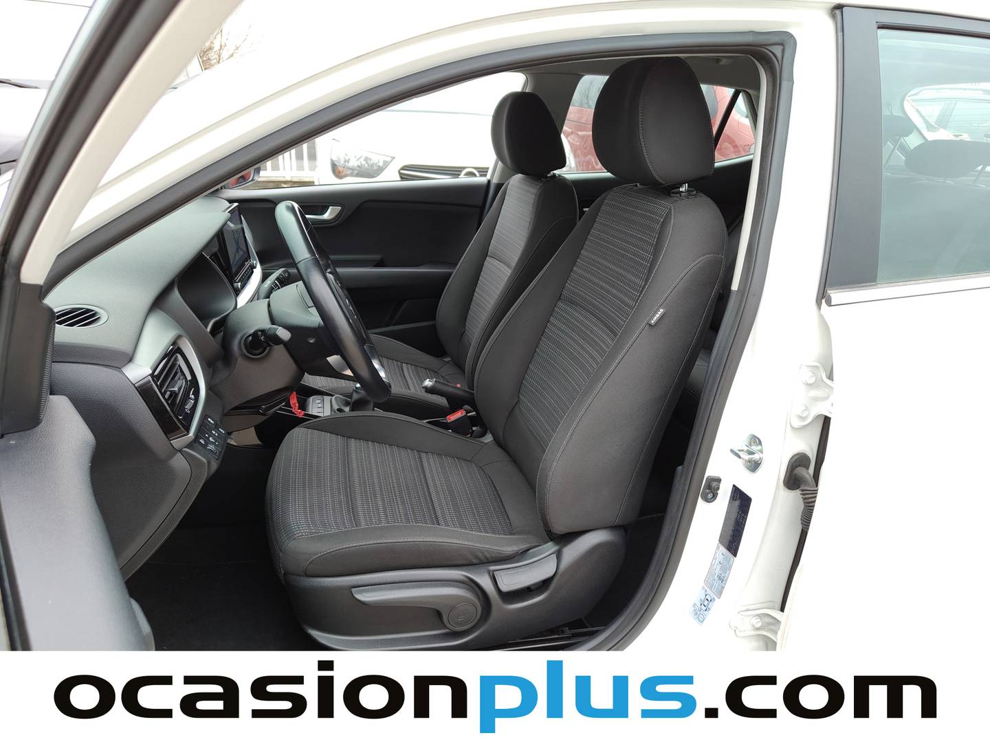 Foto asientos delanteros KIA Stonic Kia Stonic T-GDi MHEV Drive iMT (100 CV)