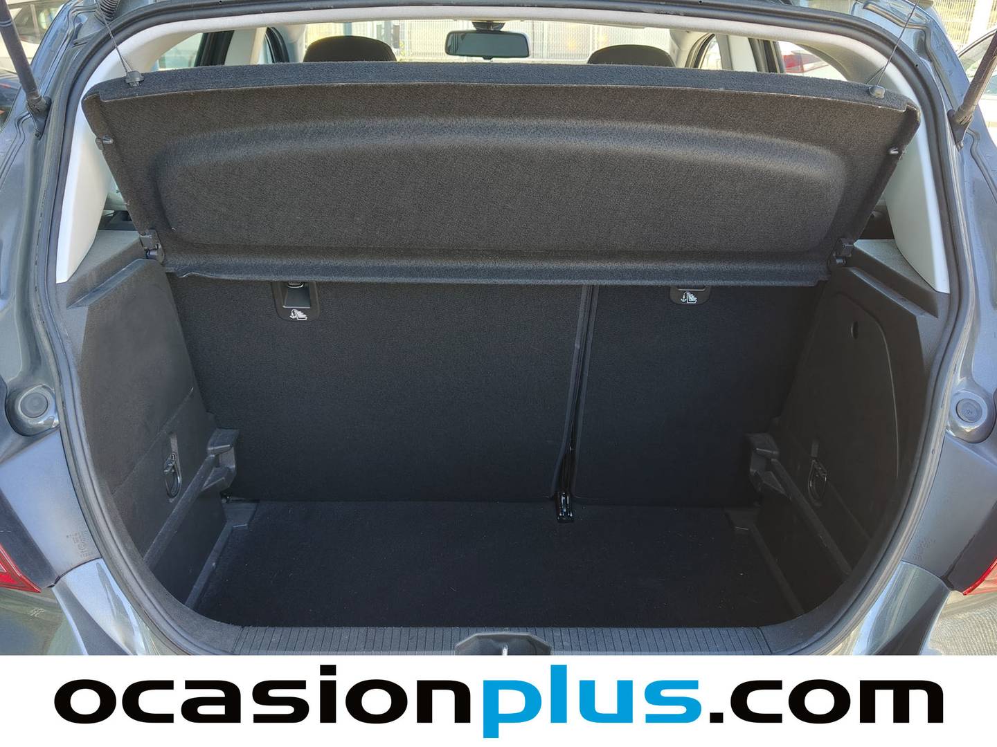 Fotos maletero Opel Corsa Opel Corsa 1.4 Selective (90 CV)