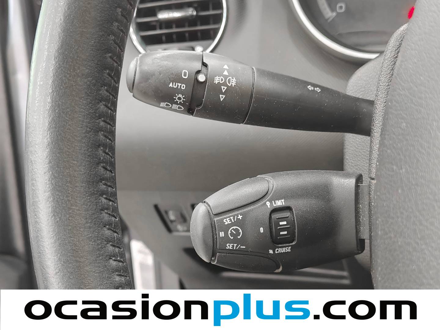 Equipamiento del Peugeot 308 Peugeot 308 SW 1.6 e-HDI Active FAP (112 CV)