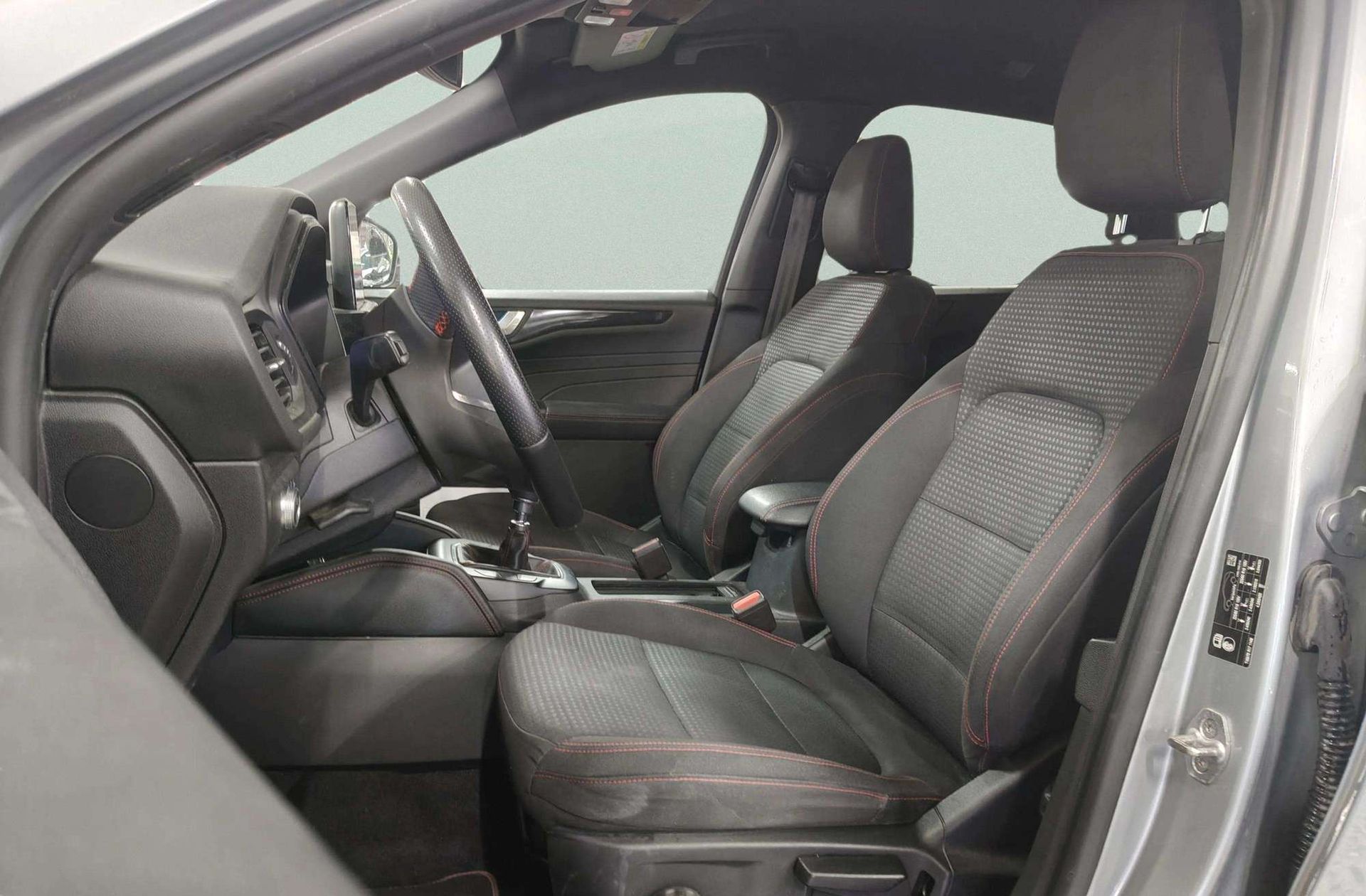 Ford Kuga 1.5 EcoBlue ST-Line - foto 13