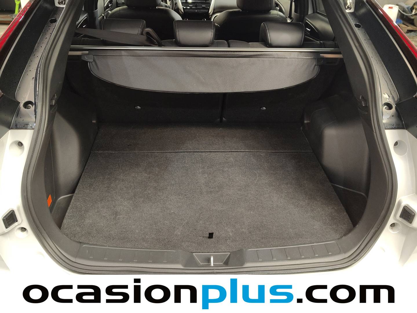 Fotos maletero Mitsubishi Eclipse Cross Mitsubishi Eclipse Cross 2.4 PHEV Kaiteki 4WD Auto (188 CV)