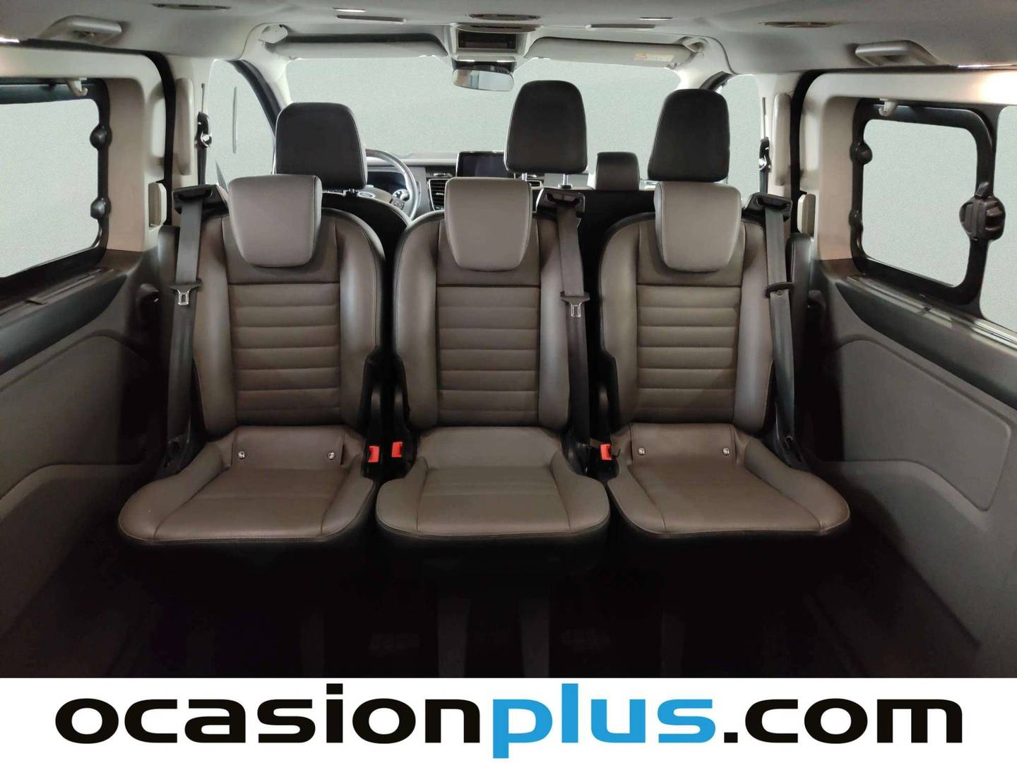 Foto asientos traseros Ford Tourneo Custom Ford Tourneo Custom 2.0 Ecoblue L1 Titanium Auto (130 CV) 9 Plazas