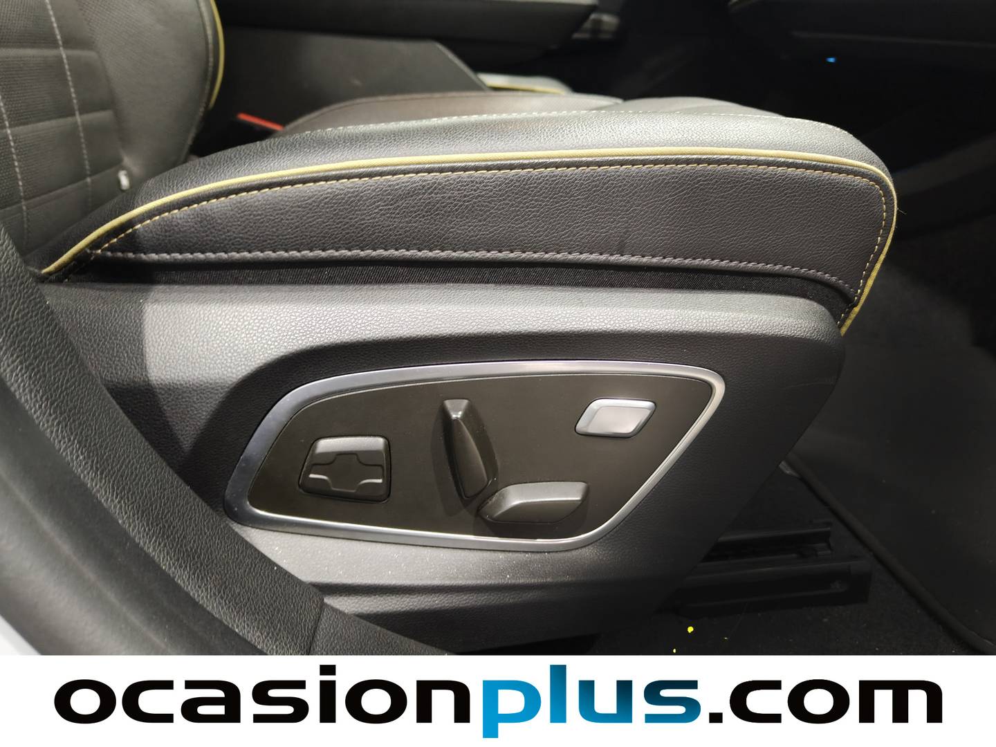 Foto Renault Megane E-Tech Renault Megane Iconic E-Tech Híbrido EV60 Super Charge (218 CV)