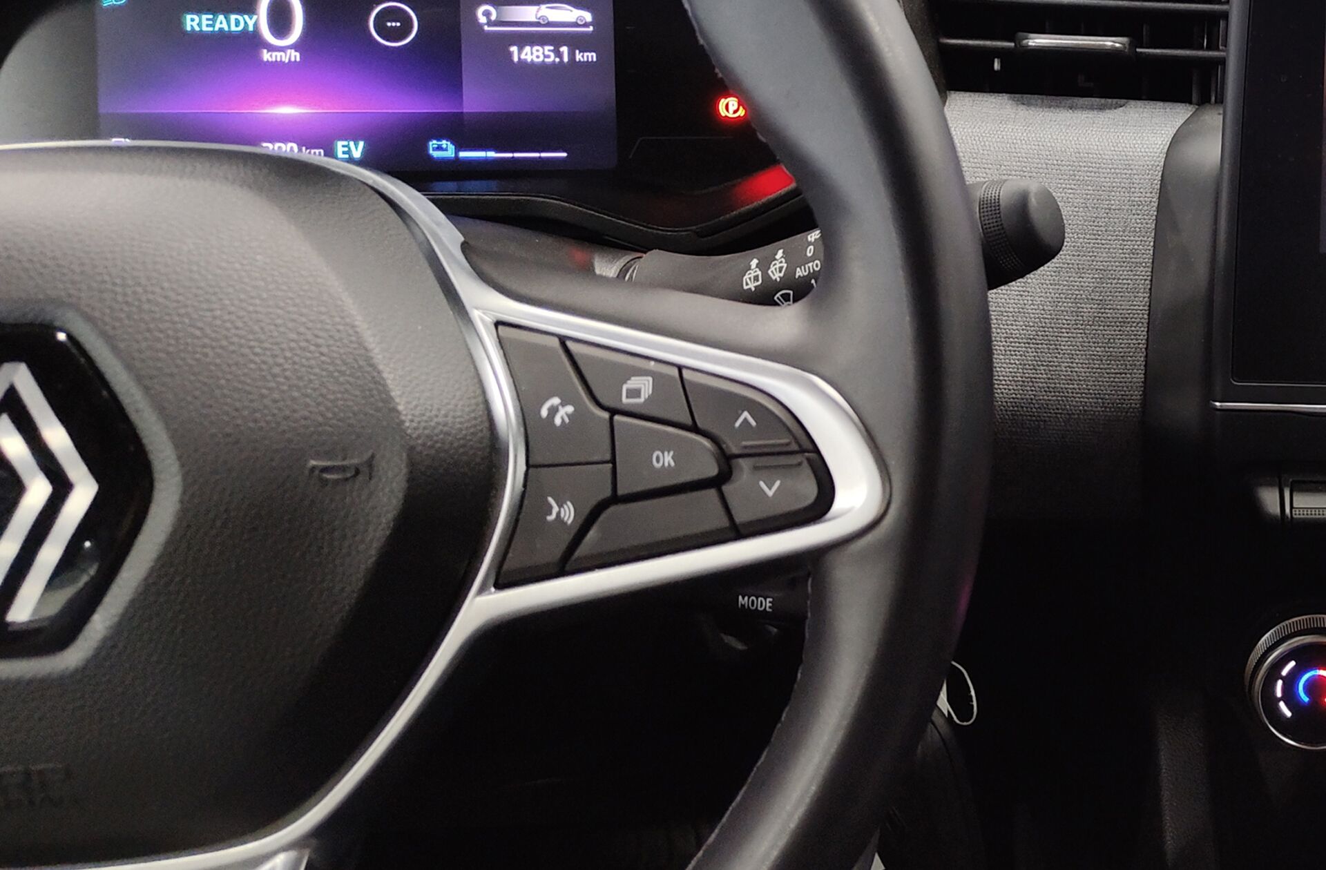 Renault Clio Evolution E-Tech full hybrid 145 - foto 28