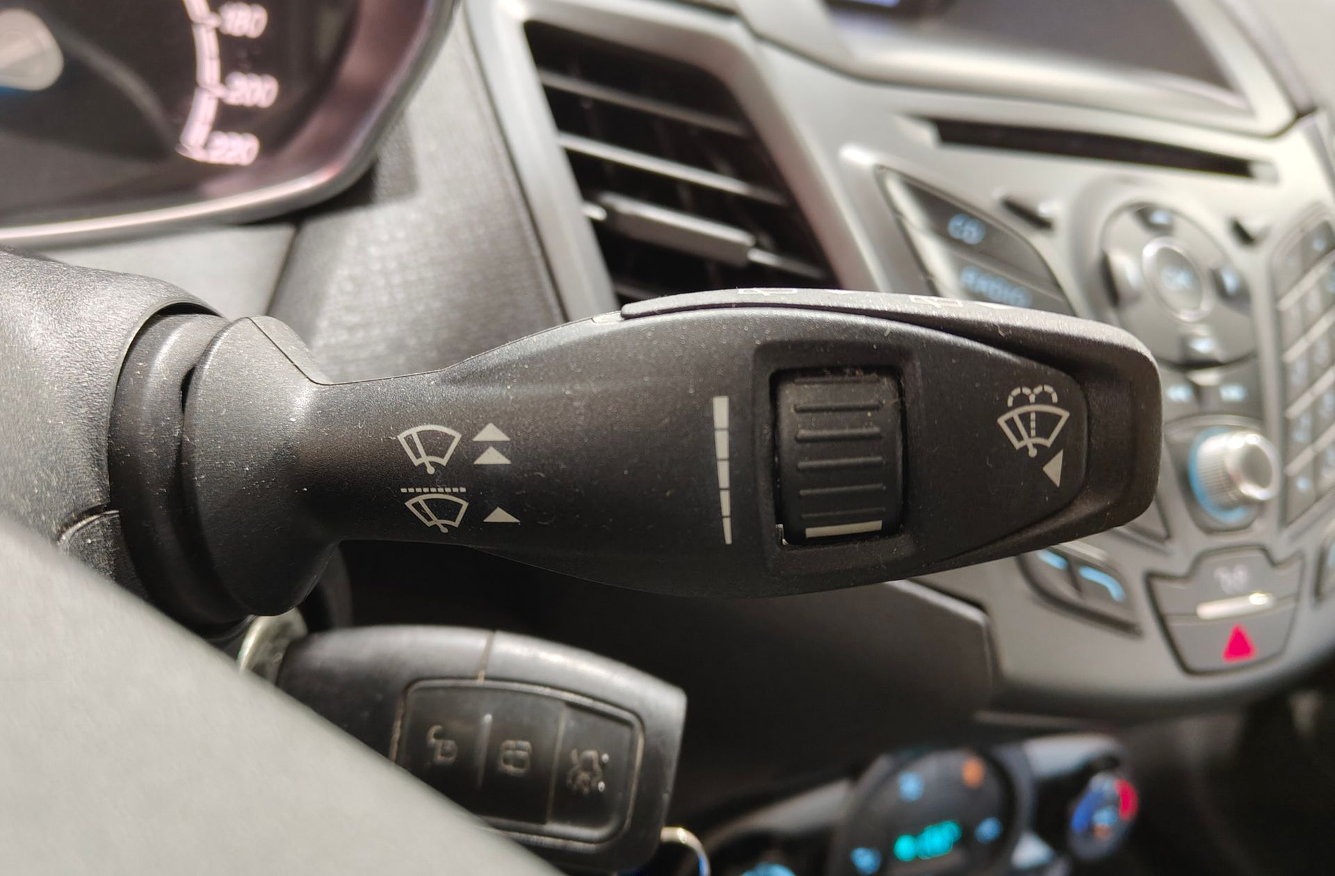 Ford Fiesta 1.0 EcoBoost Trend - foto 22