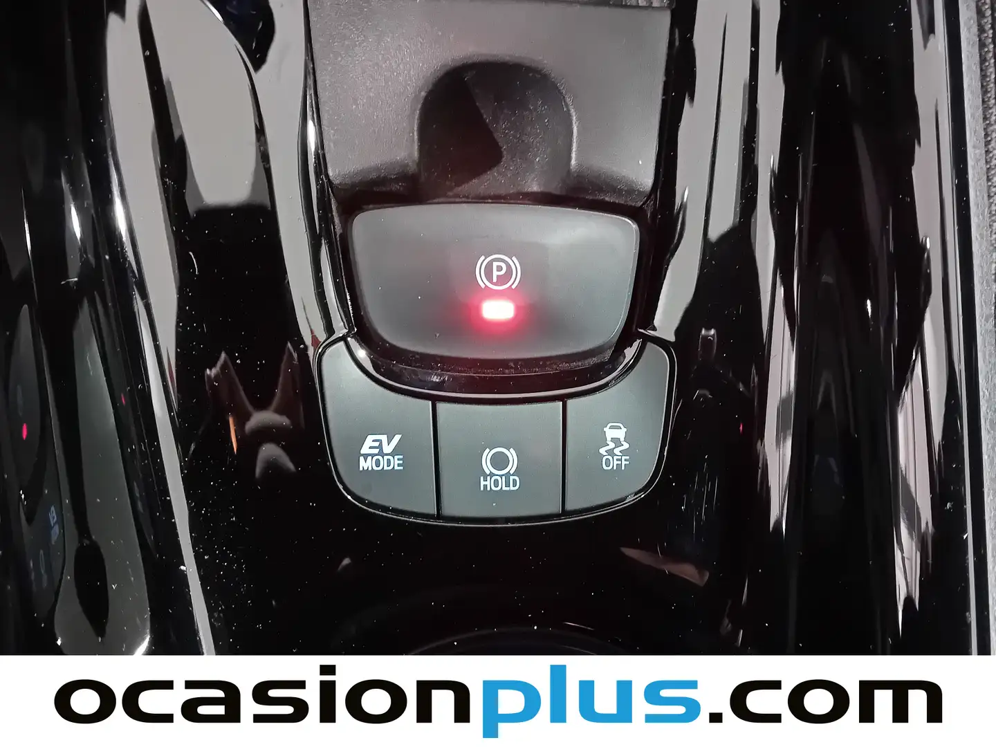 Foto Toyota C-HR Toyota C-HR 1.8 125H Advance (122 CV)