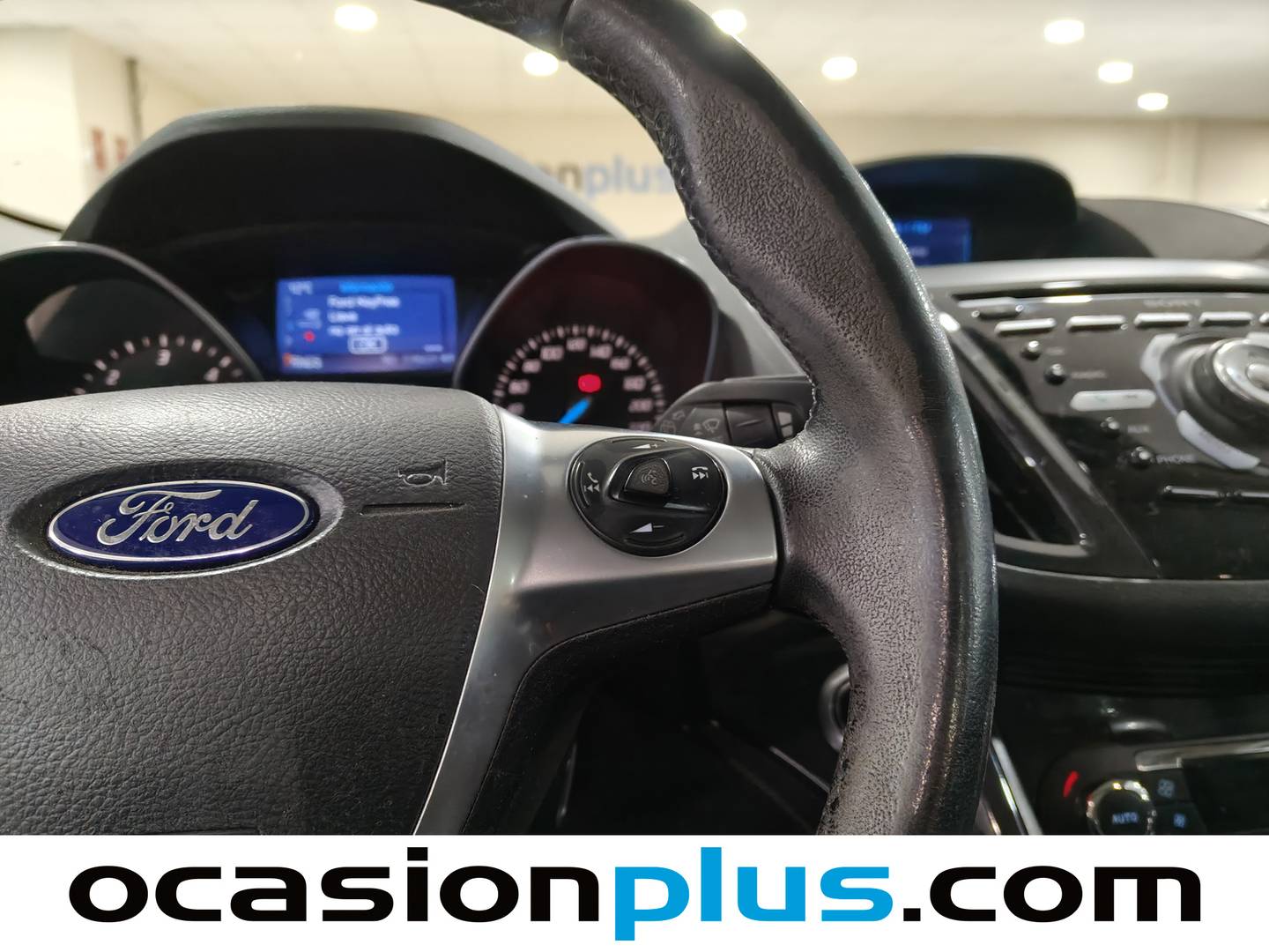 Foto Ford Kuga Ford Kuga 2.0 TDCI Titanium 4x4 Powershift (140 CV)