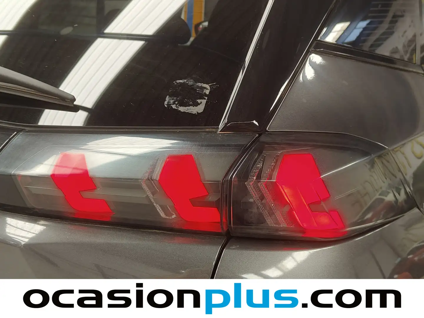 Foto Peugeot 2008 Peugeot 2008 PureTech 130 S&S GT EAT8 (130 CV)