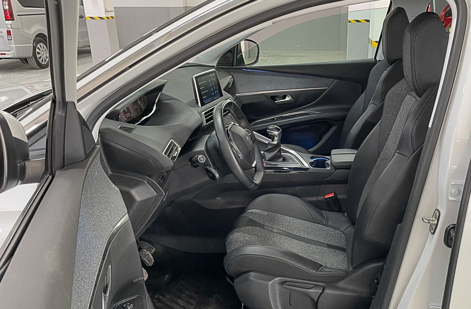 Peugeot 5008 PureTech 130 Allure 7 plazas - foto 12