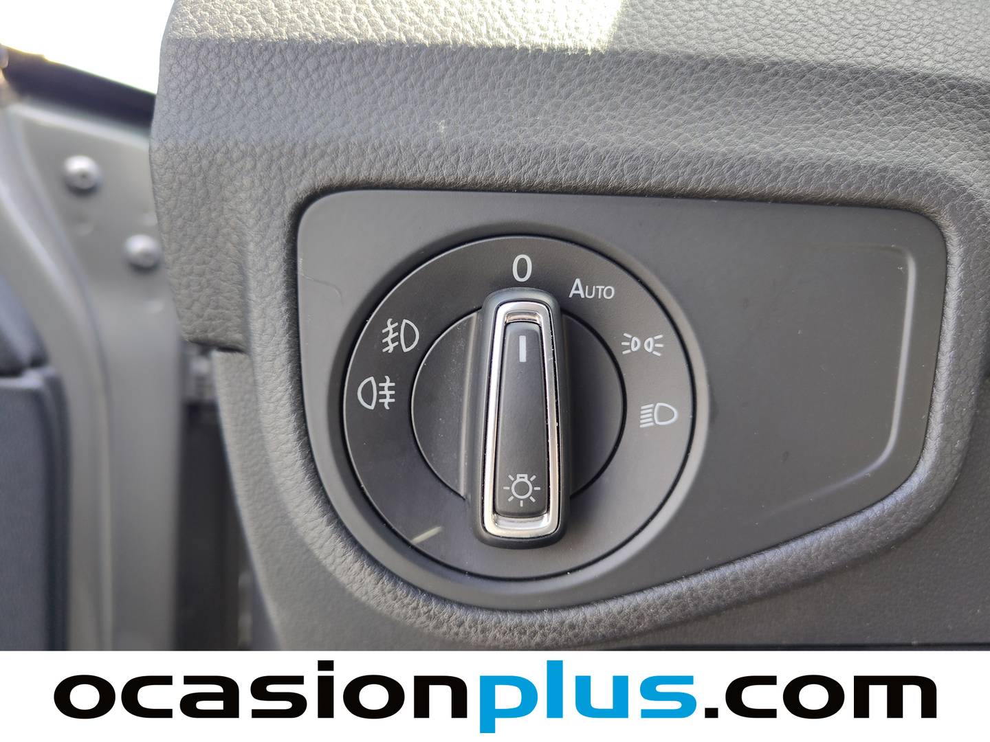 Acabados Volkswagen Golf Sportsvan Volkswagen Golf Sportsvan 1.6 TDI Sport BMT (110 CV)