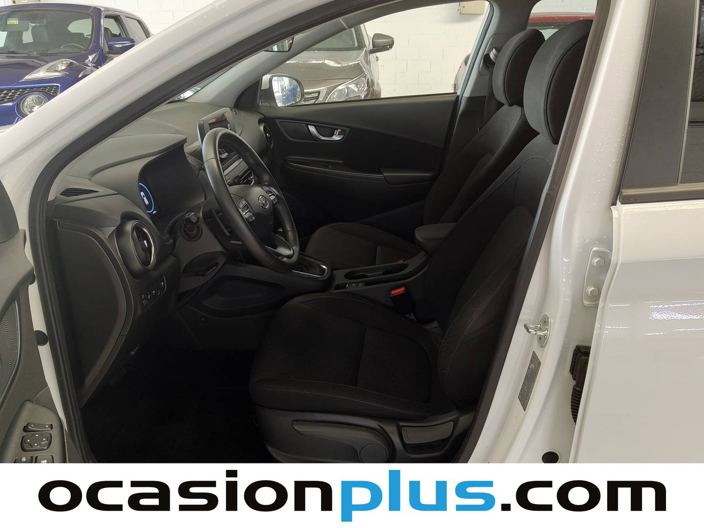 Foto asientos delanteros Hyundai Kona Hyundai Kona 1.6 GDI HEV Maxx DCT (141 CV)