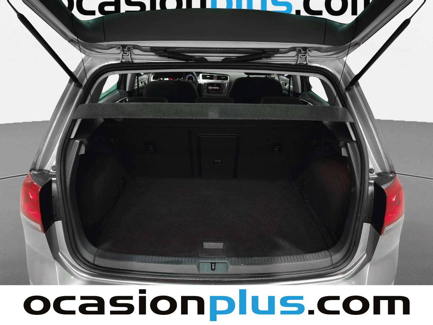 Fotos maletero Volkswagen Golf Volkswagen Golf Advance 2.0 TDI BMT (150 CV)