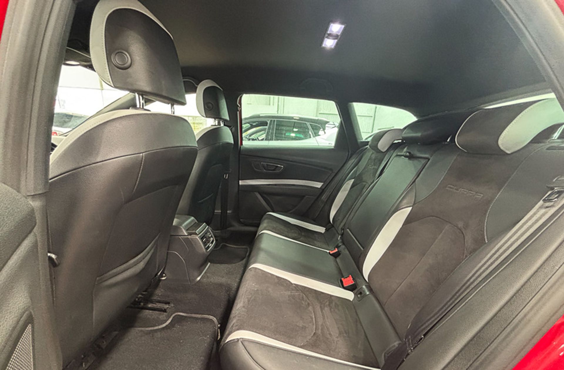 SEAT León 2.0 TSI Cupra DSG - foto 13