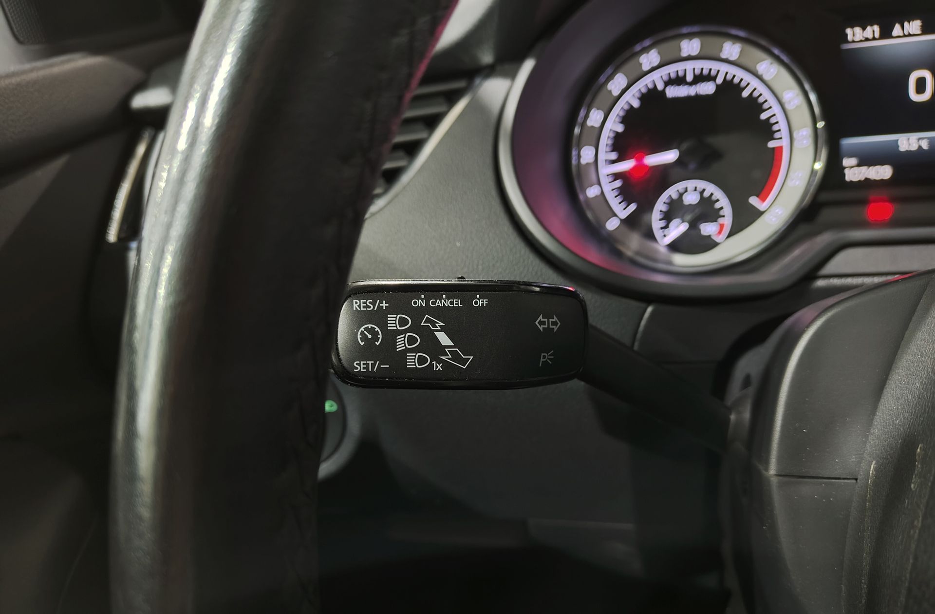 Škoda Octavia Combi 1.6 TDI CR Ambition - foto 29