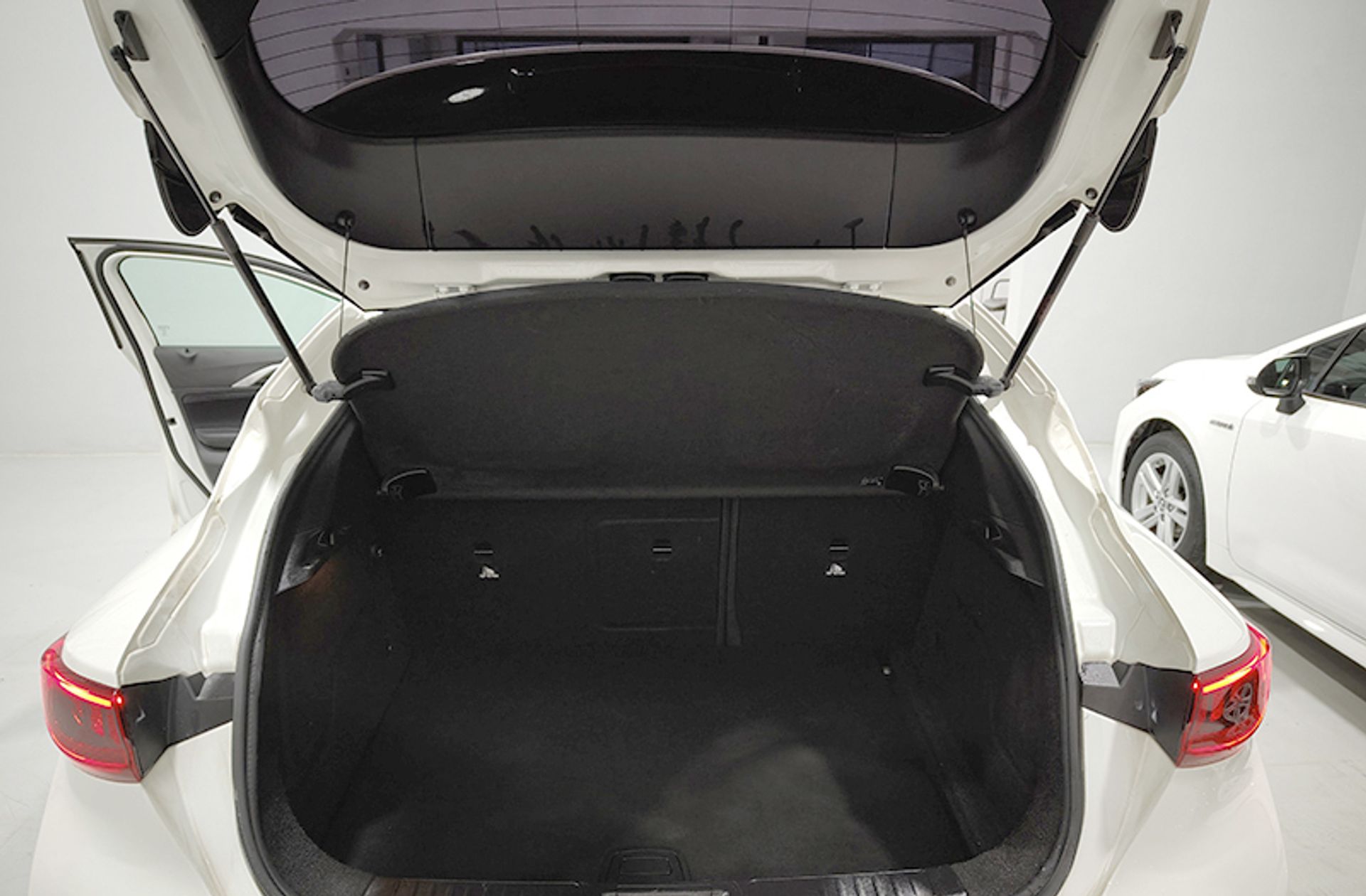 Infiniti Q30 1.6T Premium - foto 15