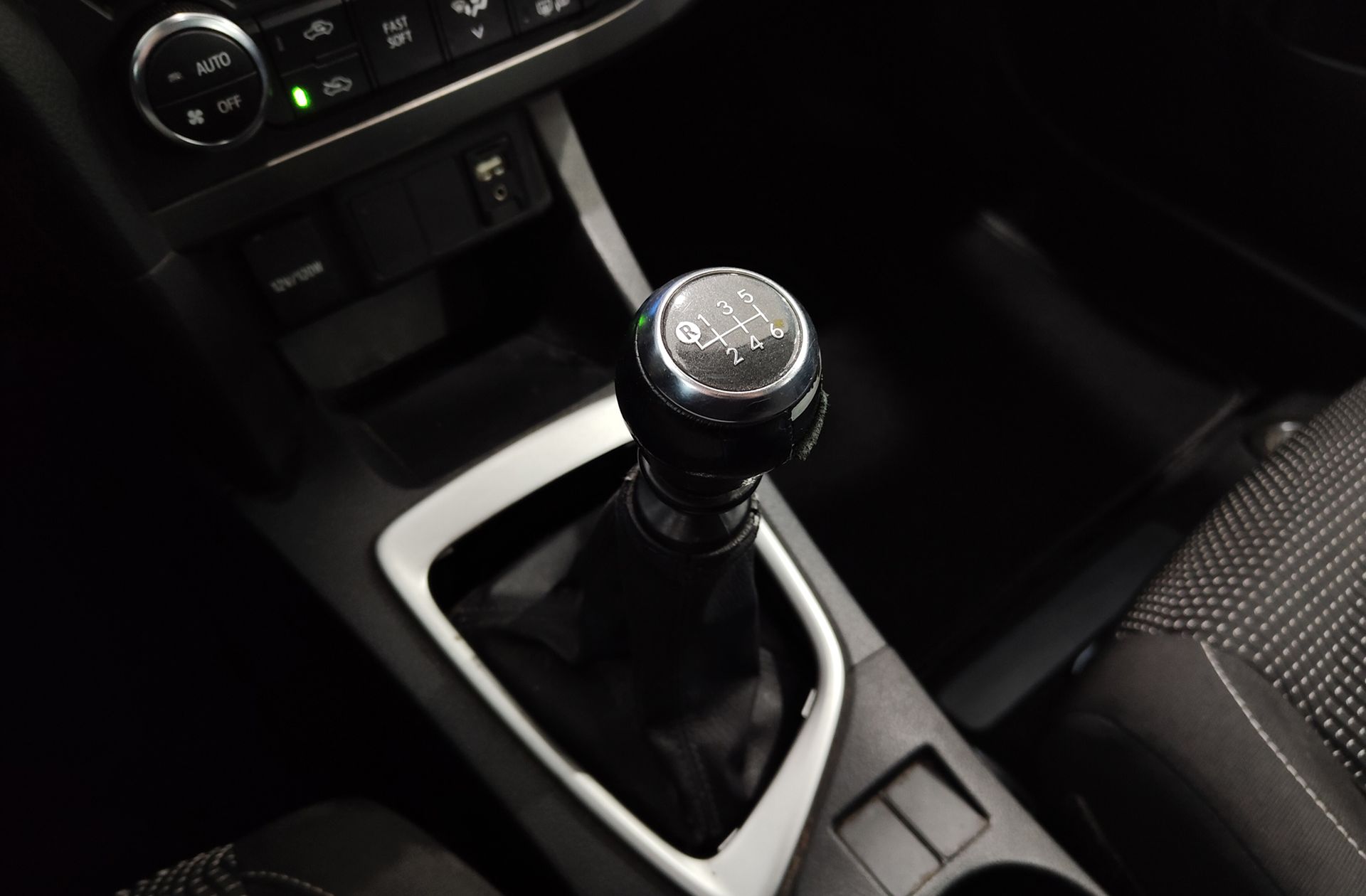 Toyota Auris 130 Touring Sports Active - foto 5