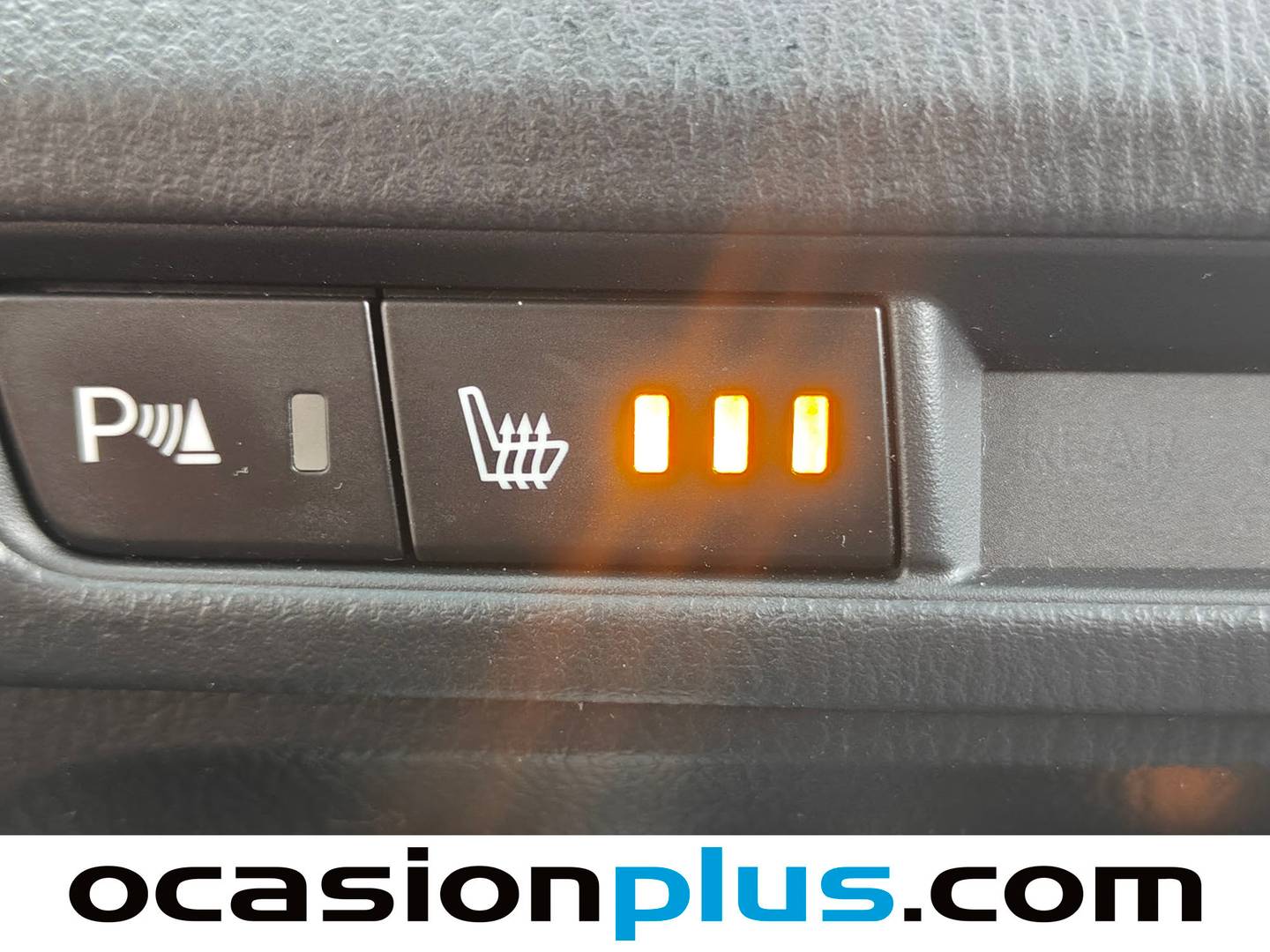 Extras y acabados del Mazda Mazda3 Mazda Mazda 3 2.0 GE Sedan Luxury MT (120 CV)
