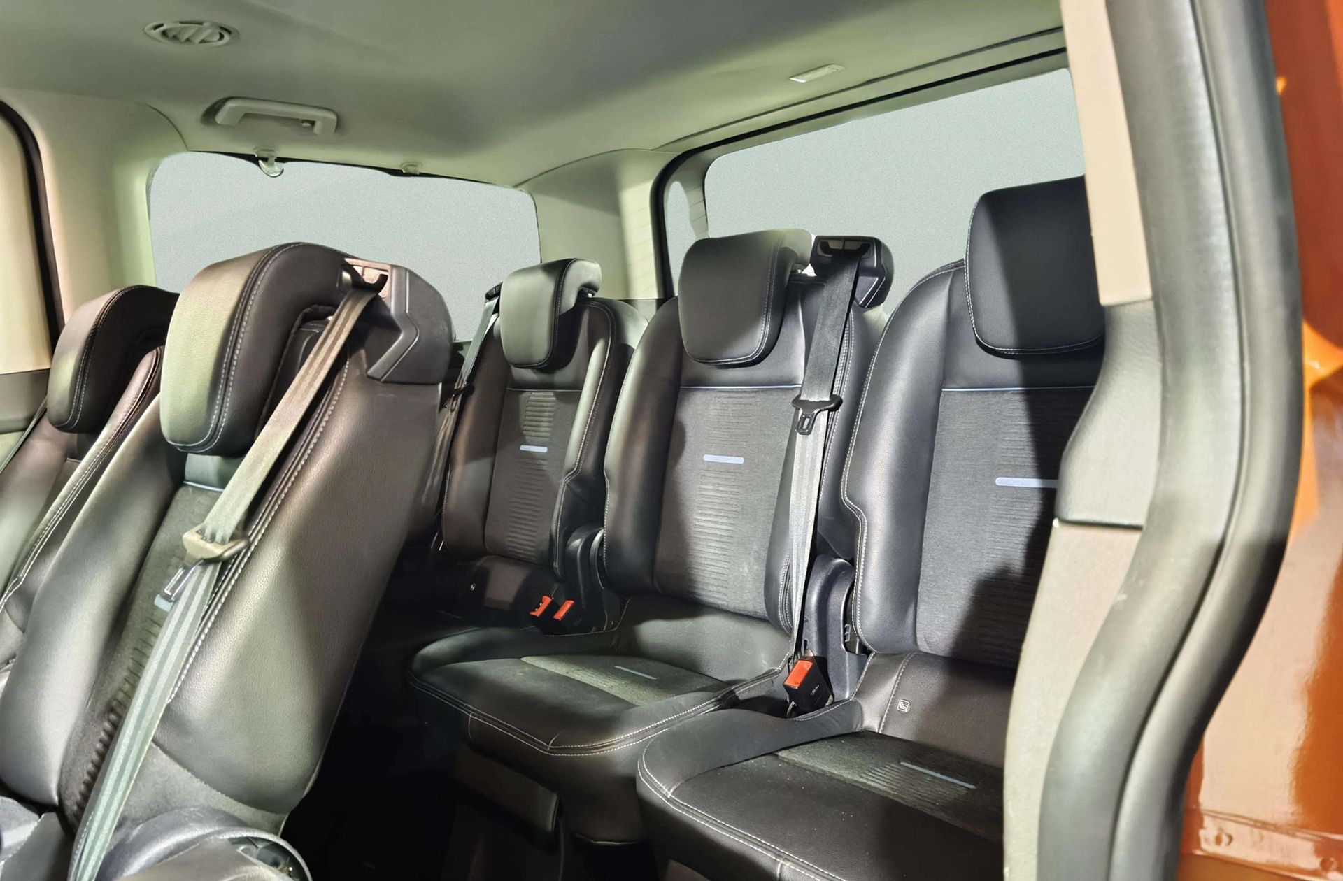Ford Tourneo Custom 2.0 EcoBlue Hybrid L1 Active - foto 18