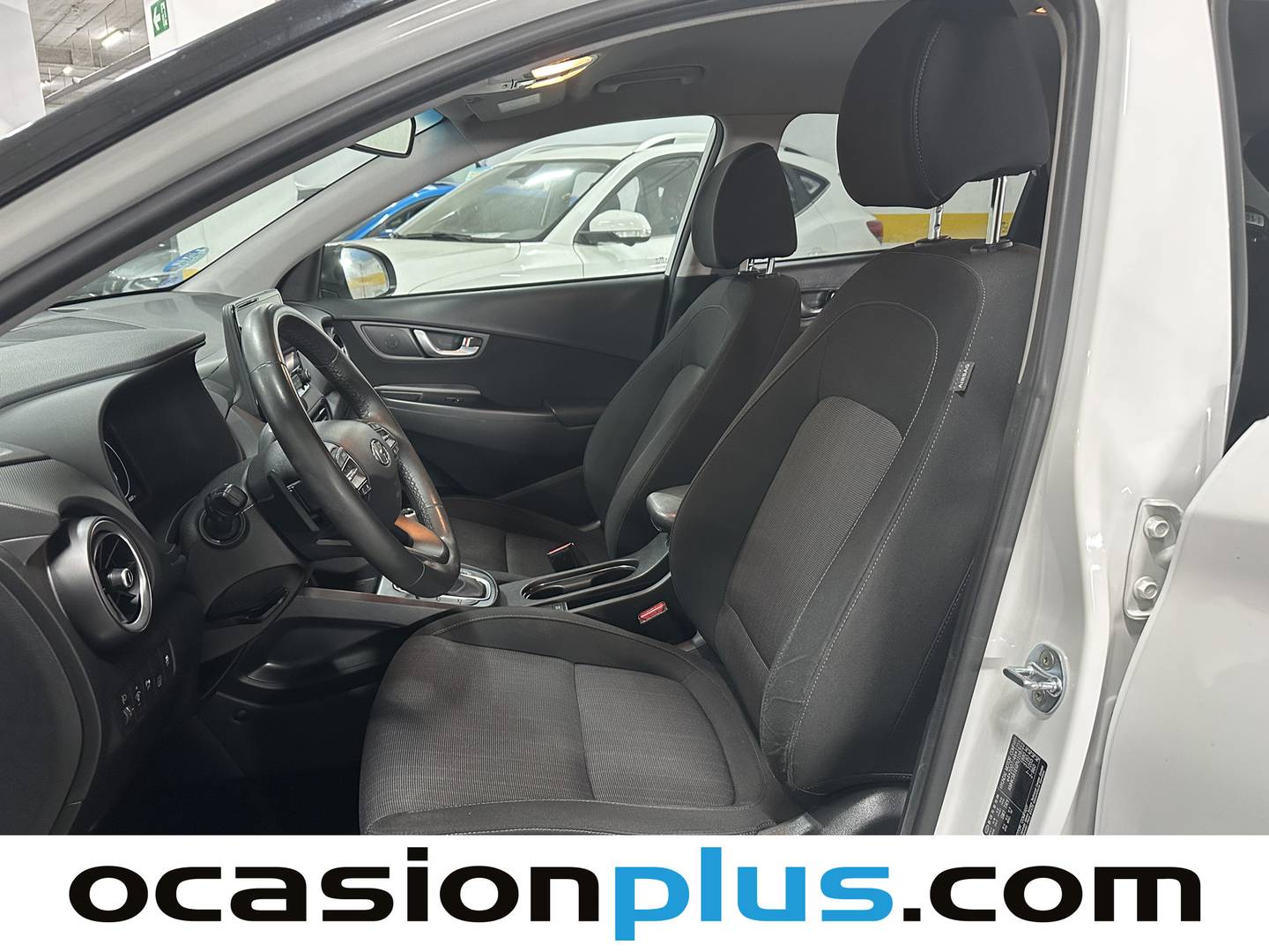 Foto asientos delanteros Hyundai Kona Hyundai Kona 1.6 GDI HEV Tecno 2C DCT (141 CV)