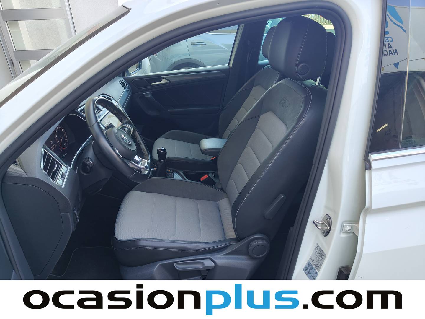 Foto asientos delanteros Volkswagen Tiguan Volkswagen Tiguan Sport 2.0 TDI (150 CV) Pack R-Line
