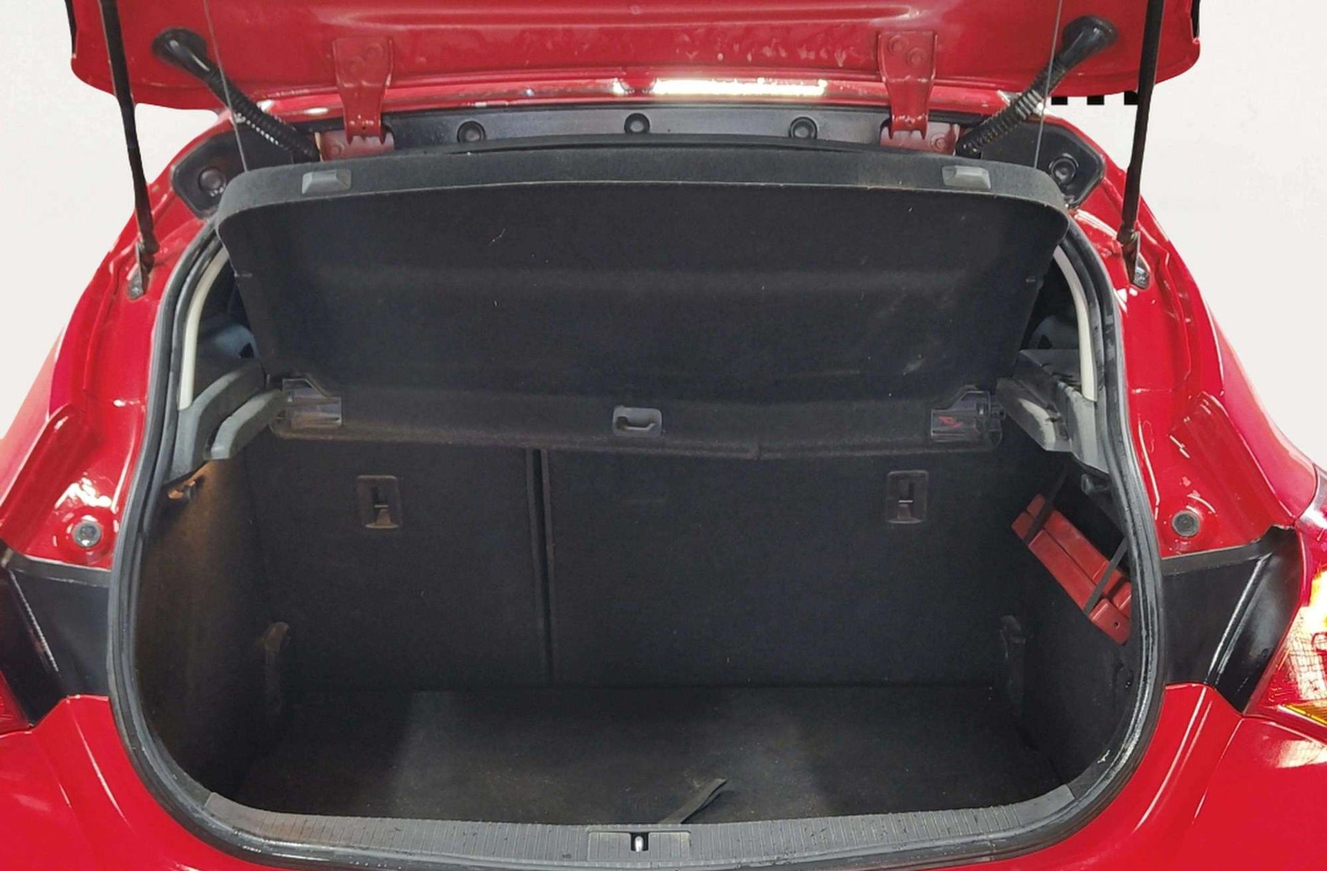 Opel Astra 2.0 CDTi Selective - foto 13