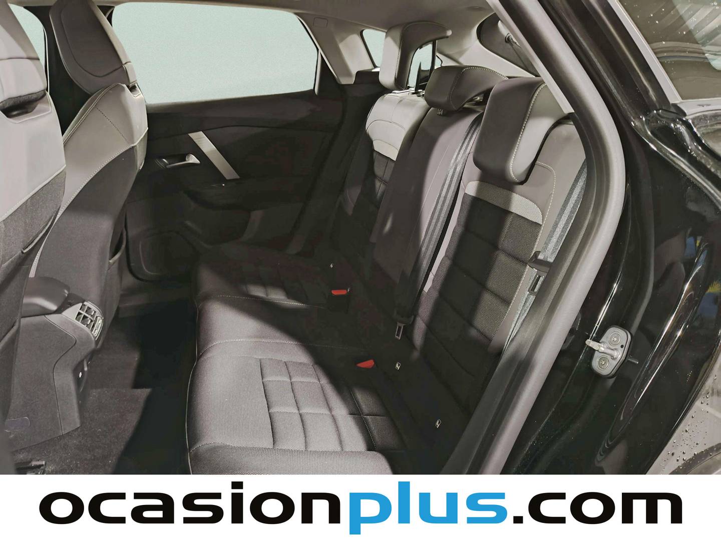 Foto asientos traseros Citroën C4 Citroën C4 PureTech 130 S&S Plus EAT8 (131 CV)