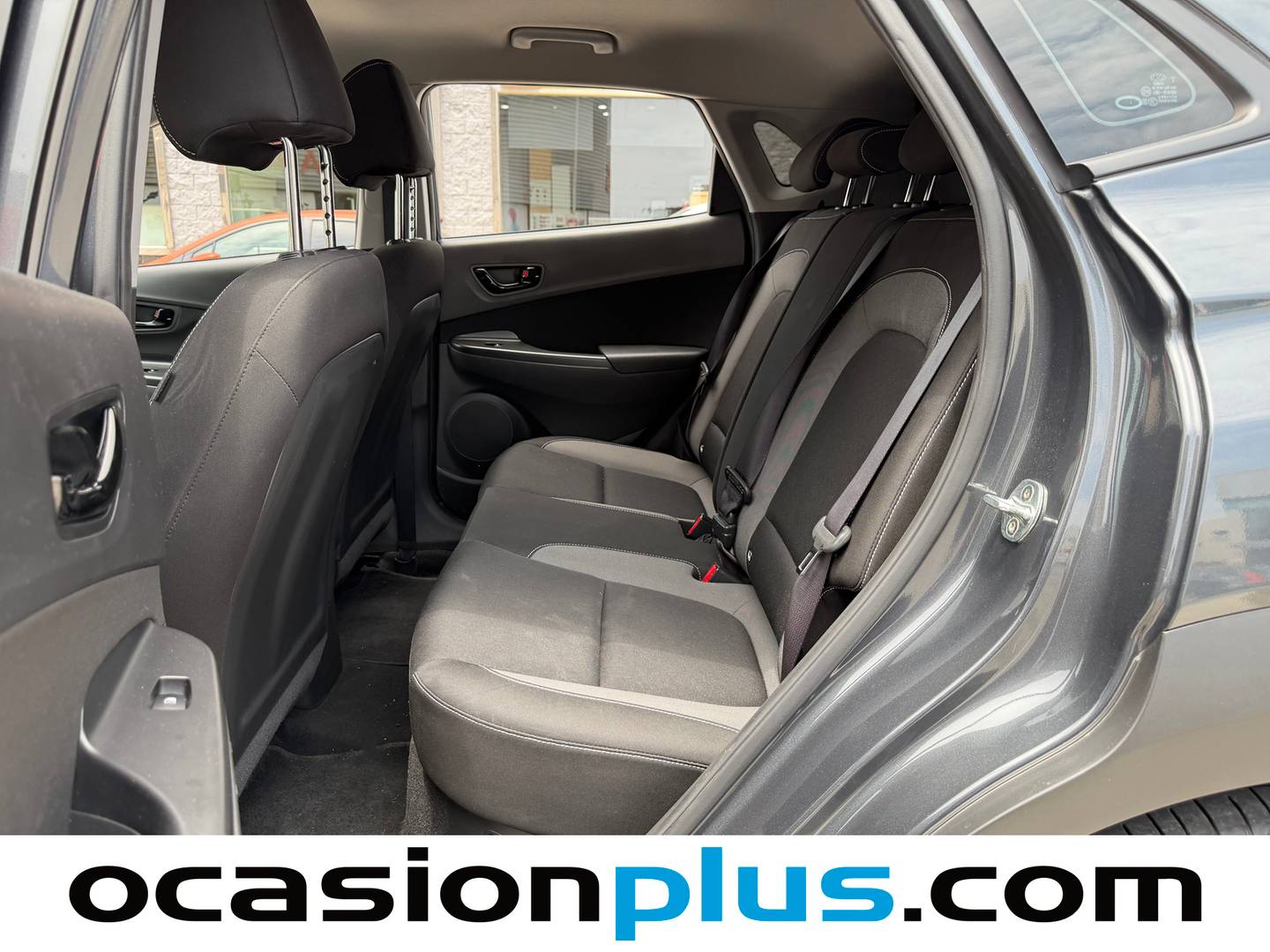 Foto asientos traseros Hyundai Kona Hyundai Kona 1.6 GDI HEV Klass DT (141 CV)