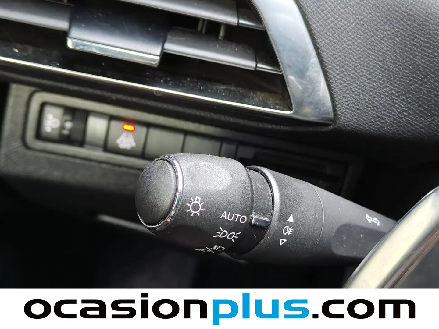 Foto Peugeot 3008 Peugeot 3008 PureTech 130 S&S Allure Pack EAT8 (130 CV)